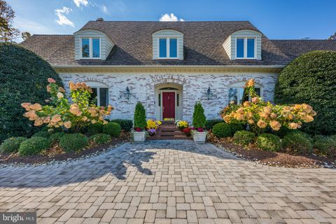 1322 DARNALL DRIVE MCLEAN VA 22101