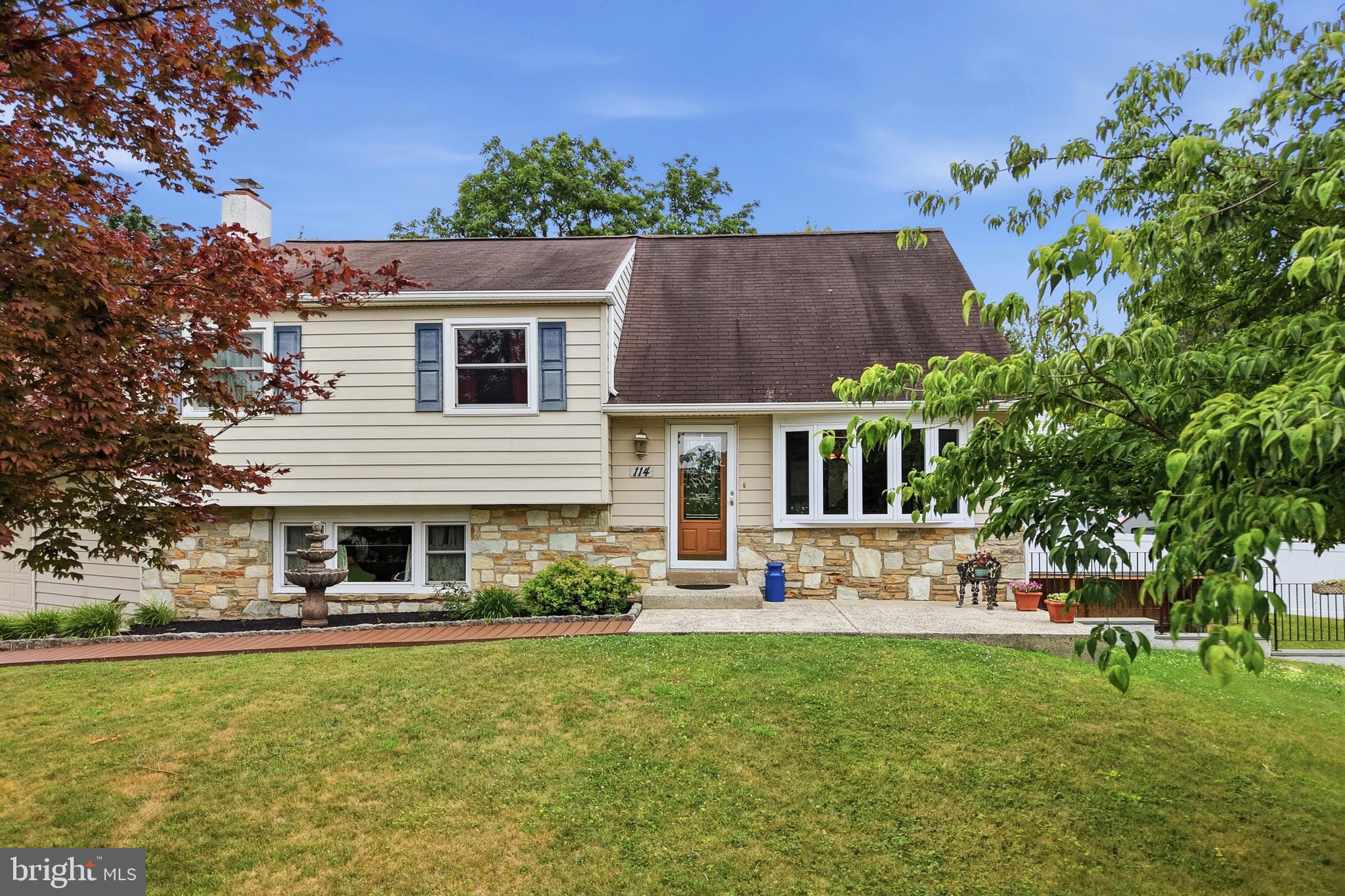 114 DOLLY LANE