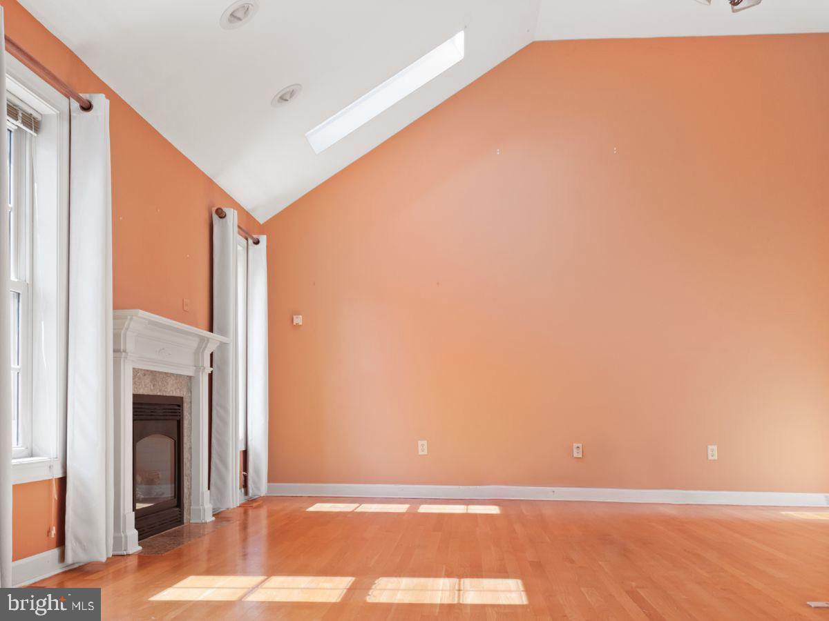 SWEETBRIAR - Residential