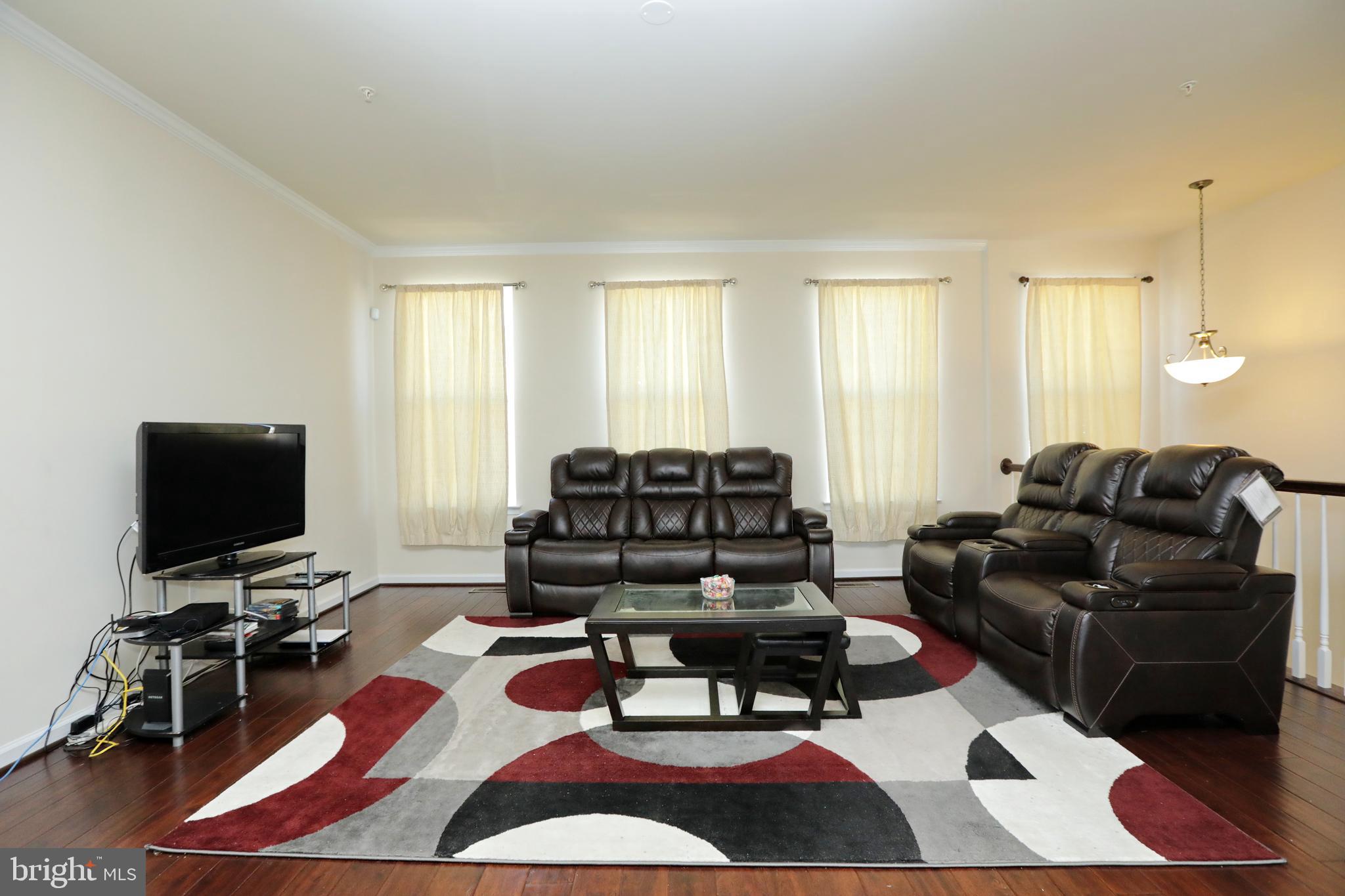 ST CHARLES GLENEAGLES - Residential