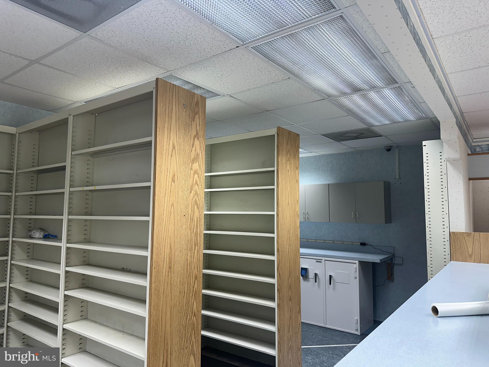 MILFORD ST PROF CM - Commercial Lease