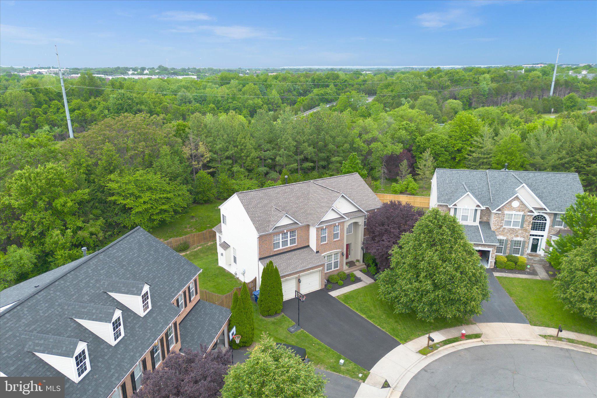 122 MUFFIN COURT SE