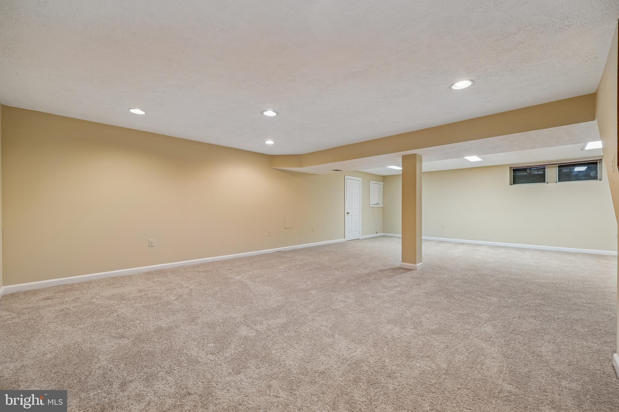 PT ROCKVILLE OUT RES. 3 - Residential