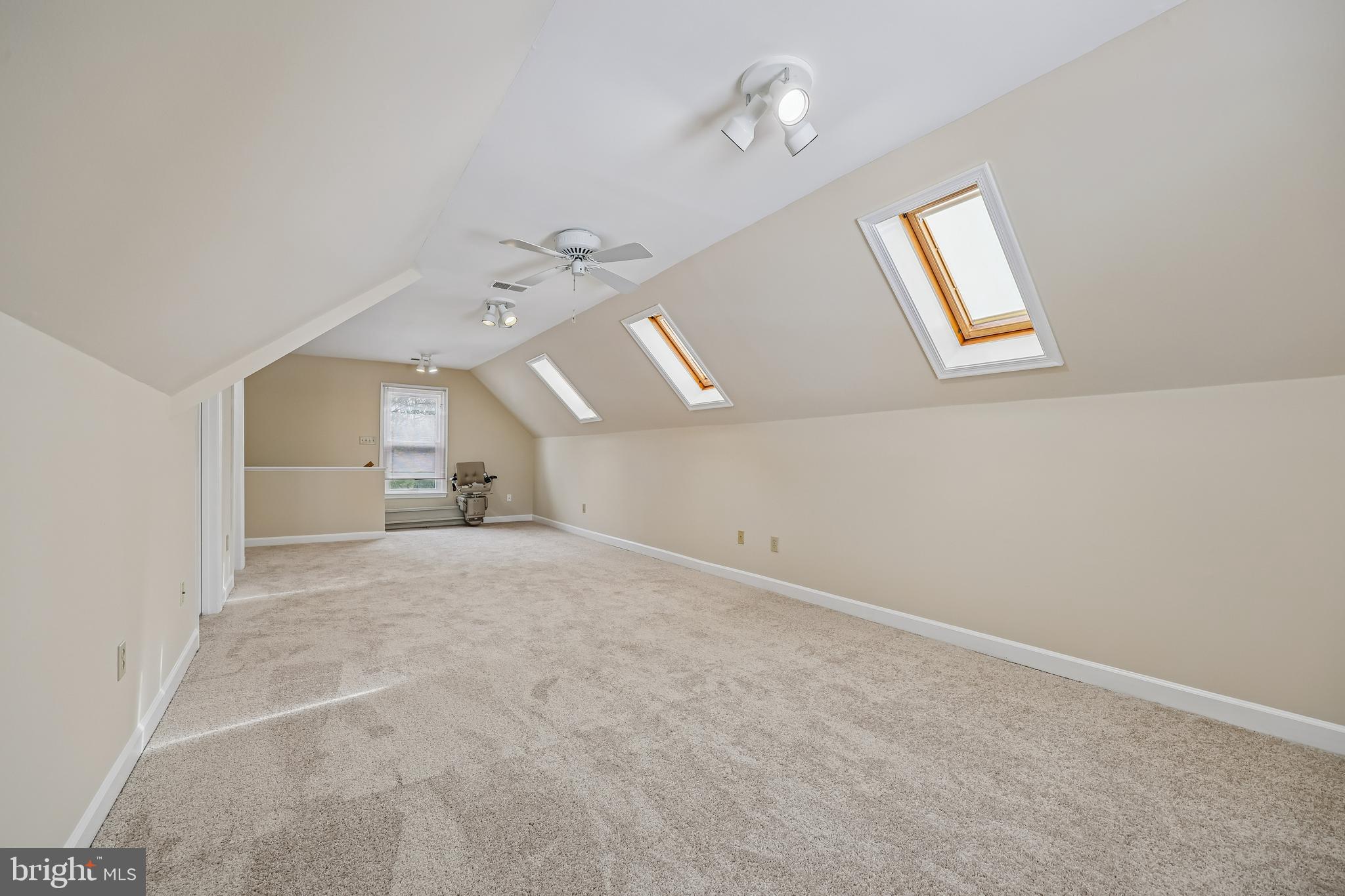 PT ROCKVILLE OUT RES. 3 - Residential