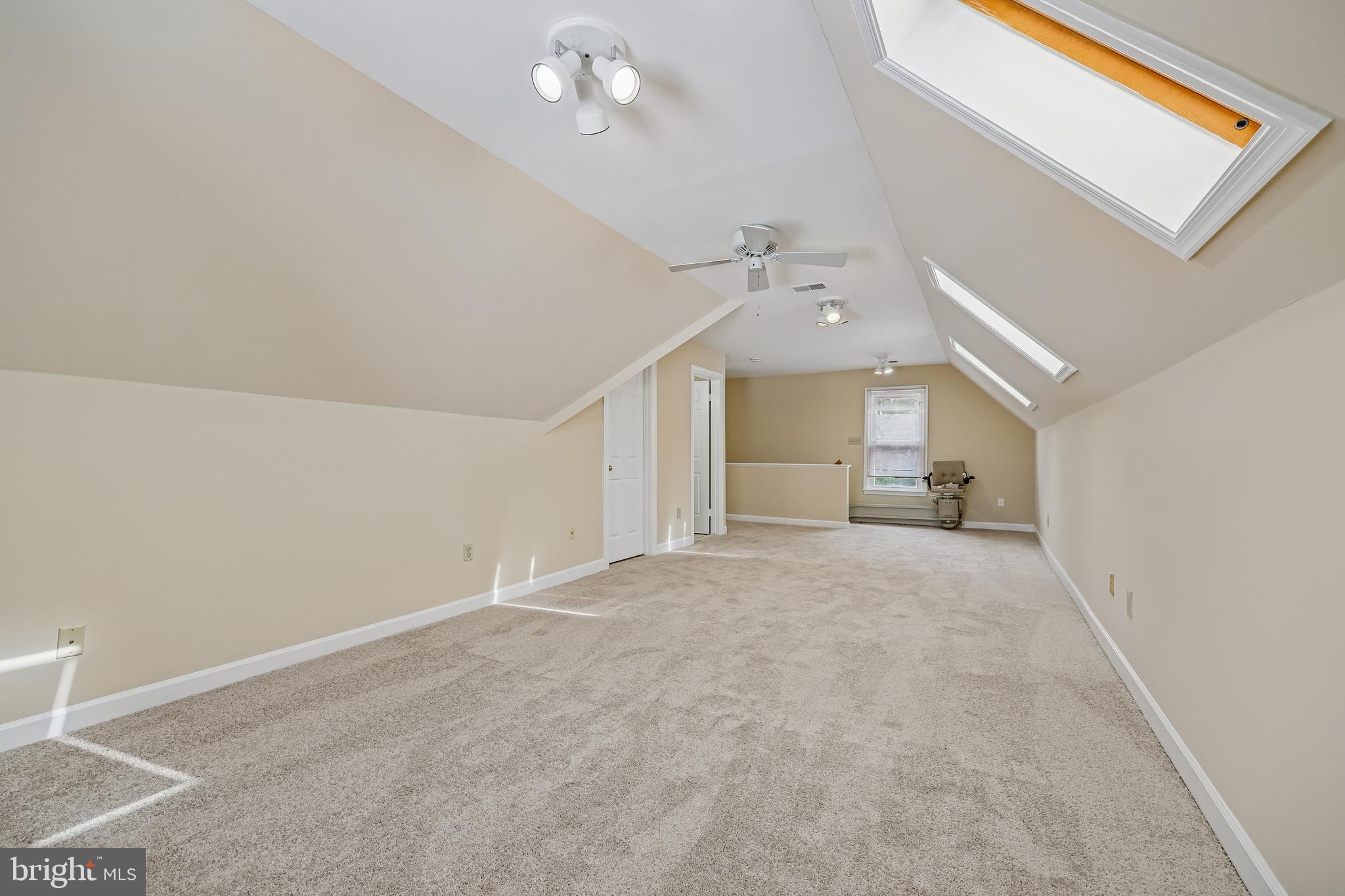 PT ROCKVILLE OUT RES. 3 - Residential