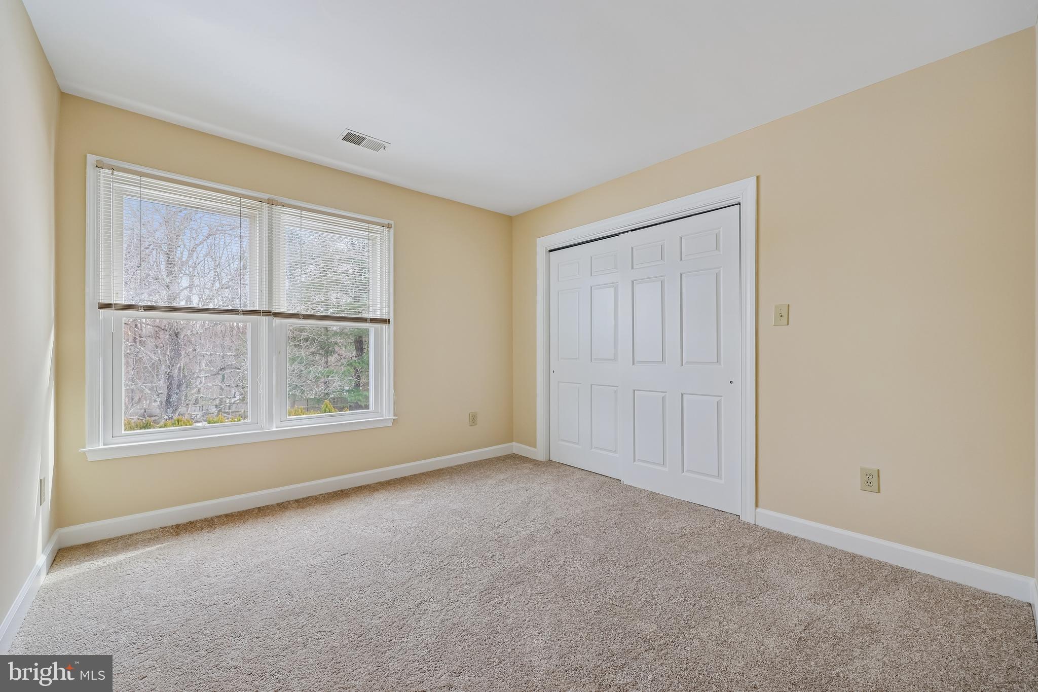 PT ROCKVILLE OUT RES. 3 - Residential