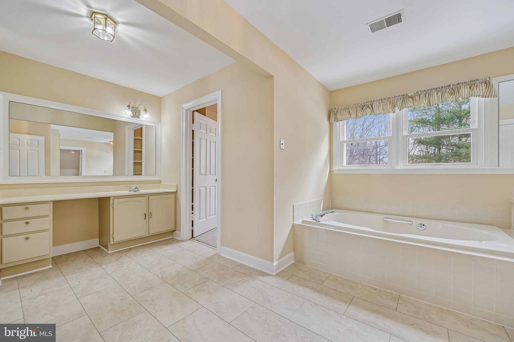 PT ROCKVILLE OUT RES. 3 - Residential