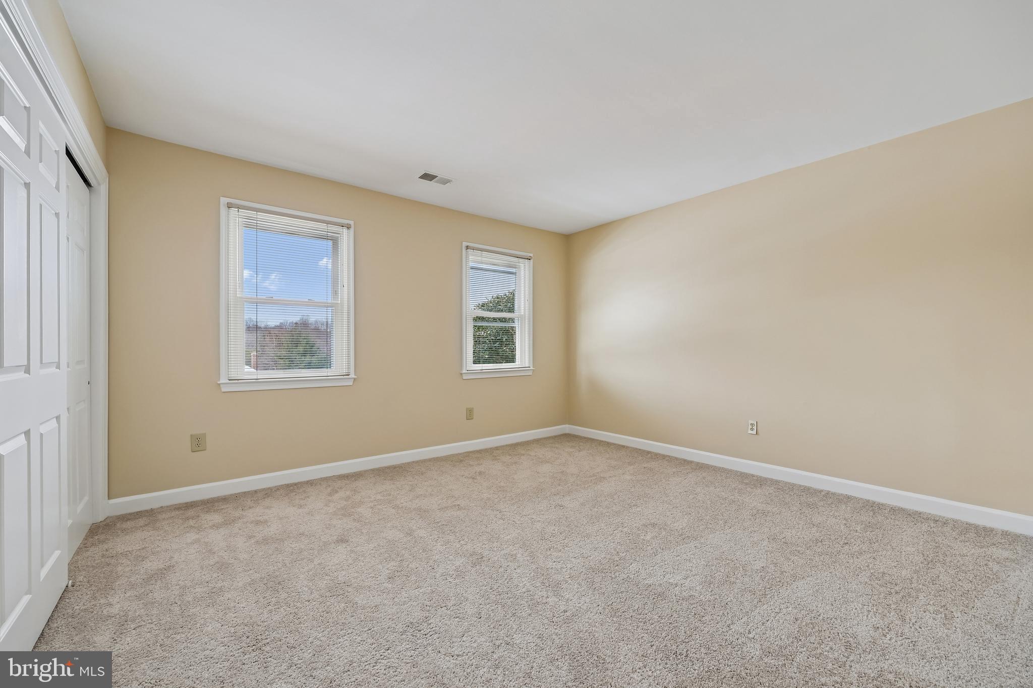 PT ROCKVILLE OUT RES. 3 - Residential