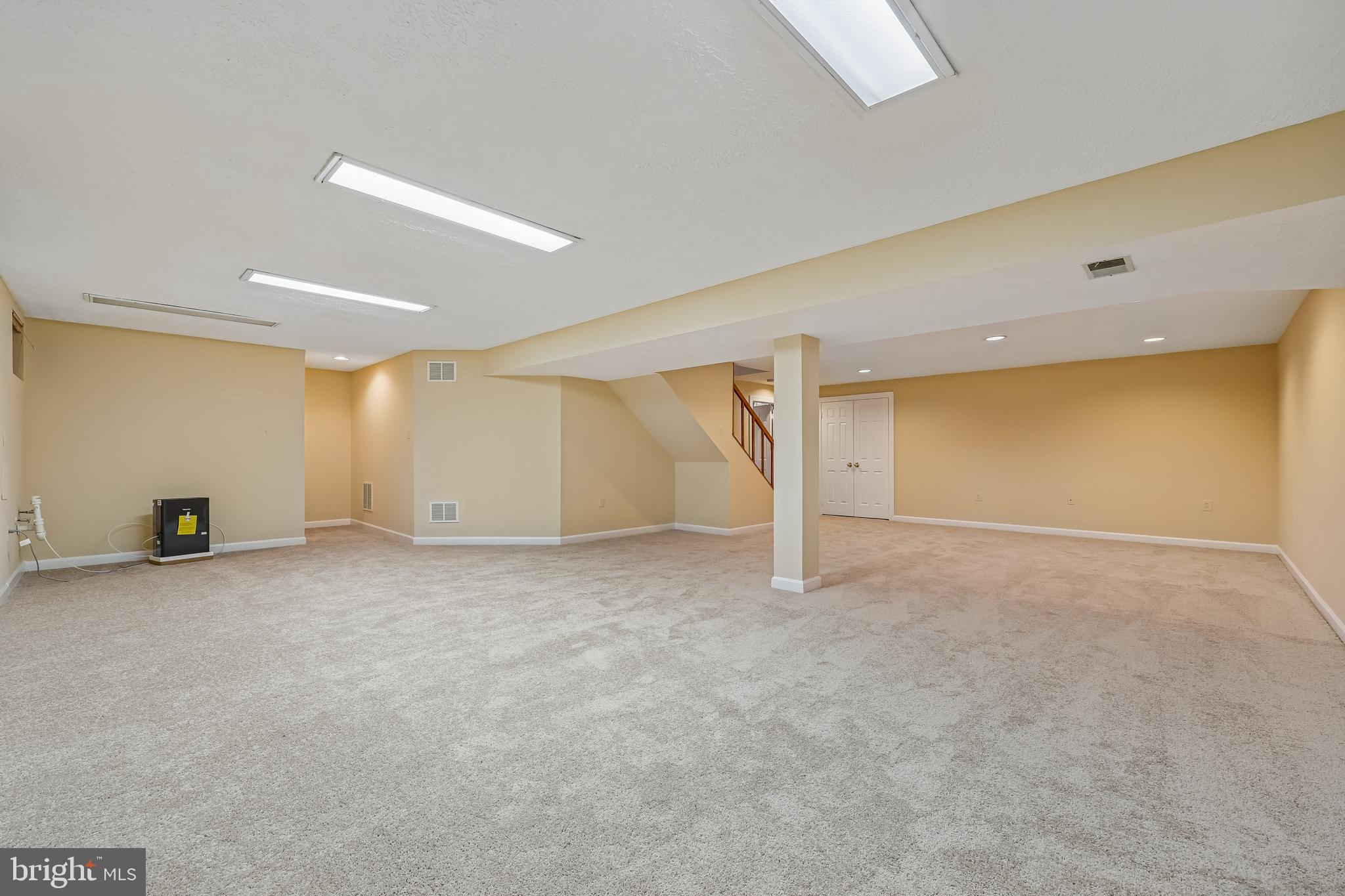 PT ROCKVILLE OUT RES. 3 - Residential