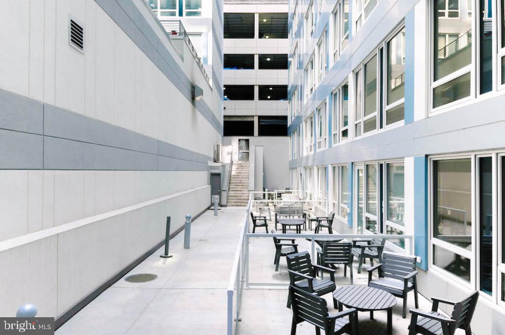 LOGAN SQUARE - Residential Lease