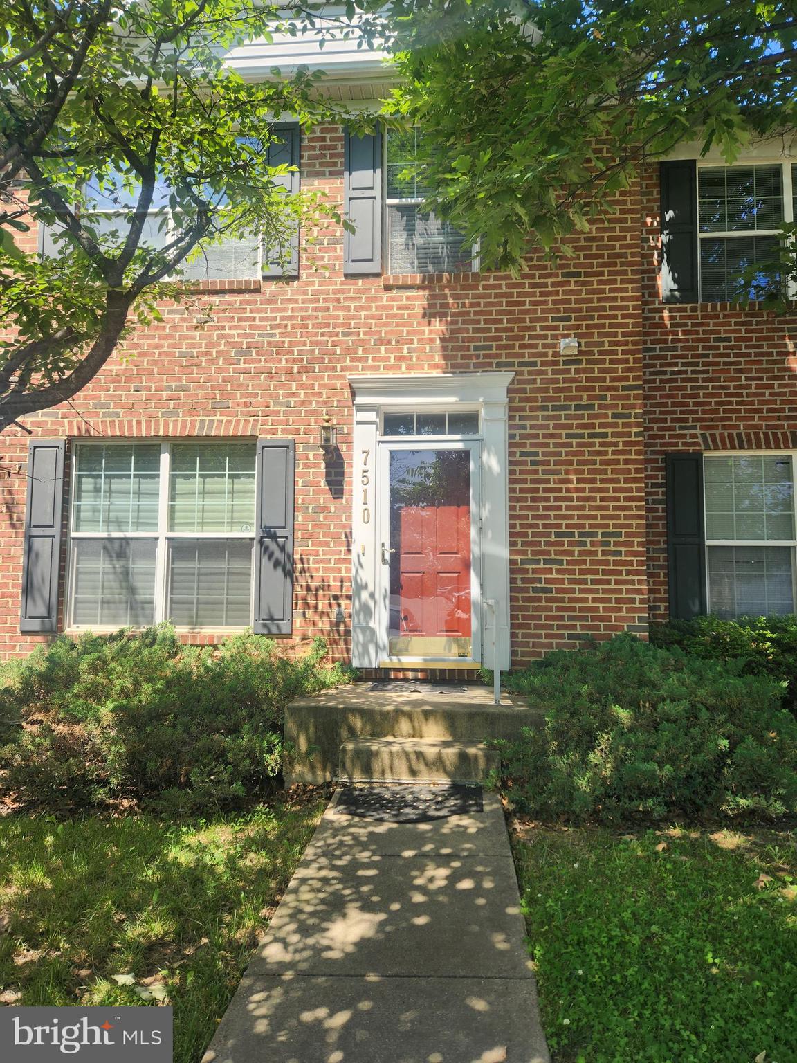 LONGWOOD - Residential Lease