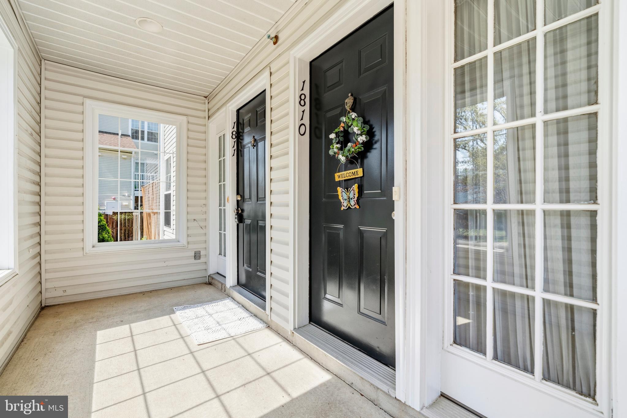 6601 NETTIES LANE 1811