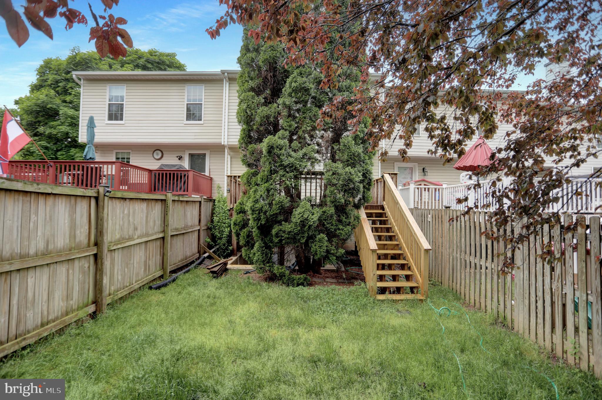 CONSTANT FRIENDSHIP - Residential Lease