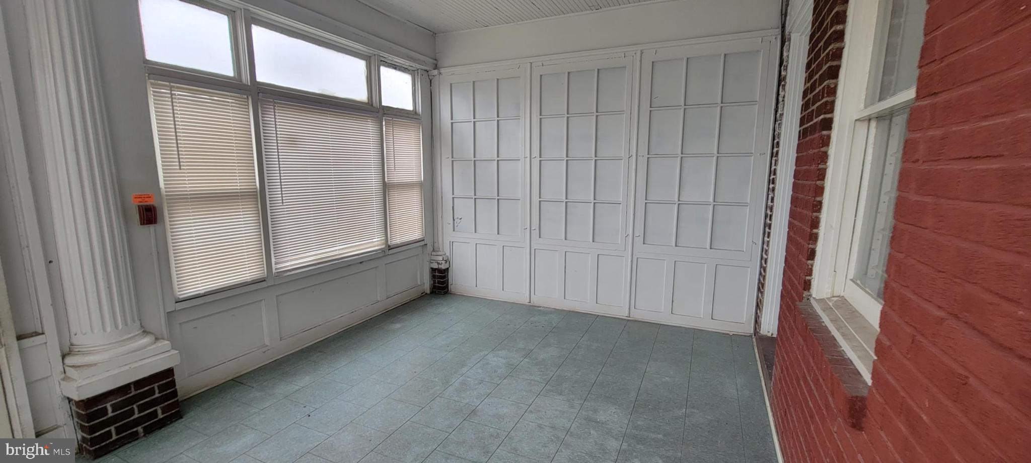 OVERBROOK - Residential Lease