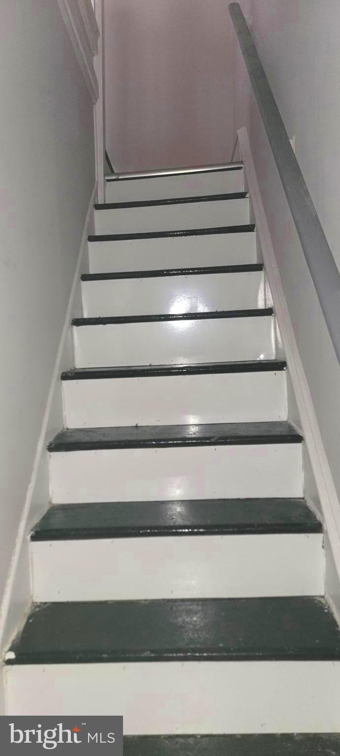 OVERBROOK - Residential Lease