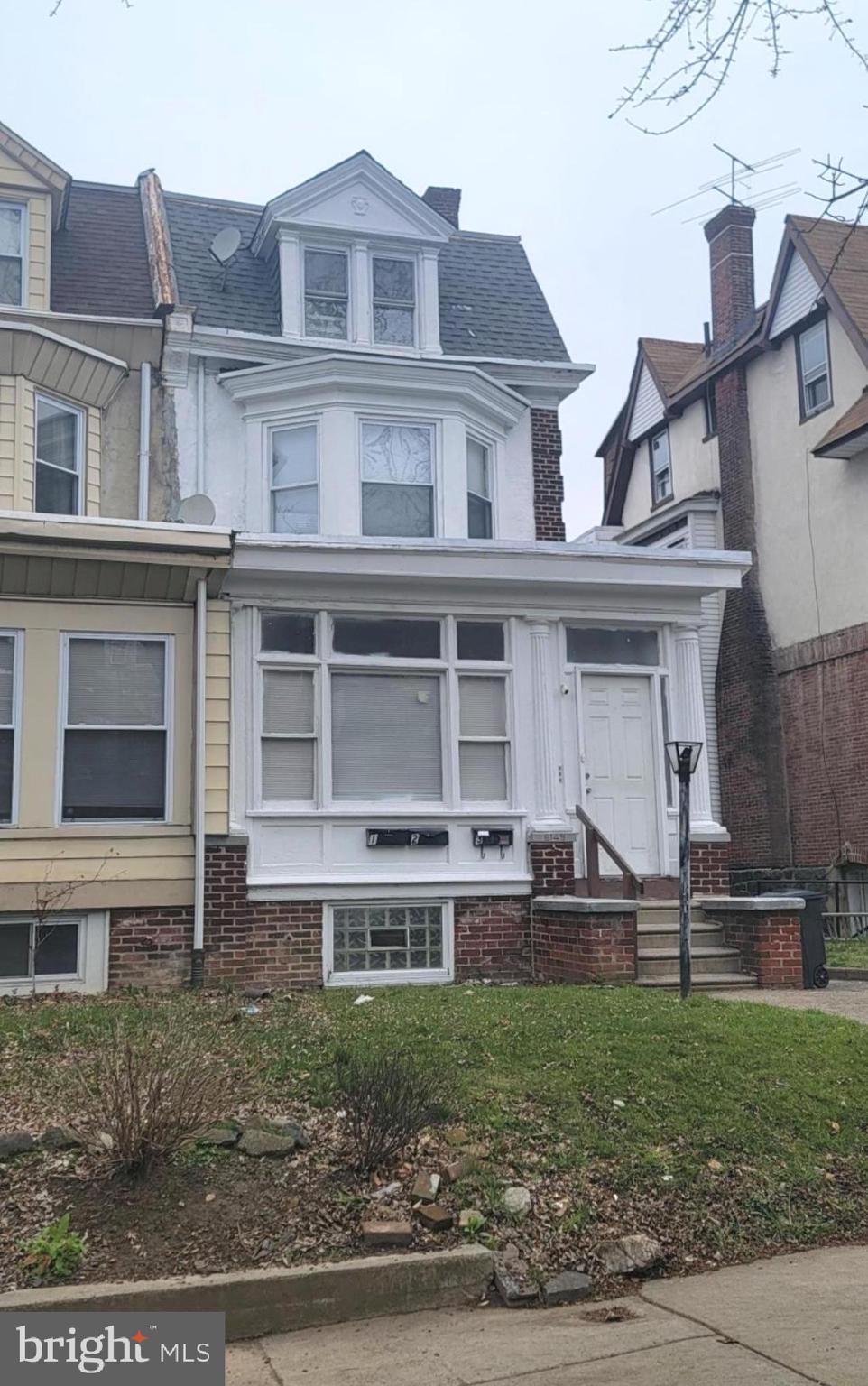 OVERBROOK - Residential Lease