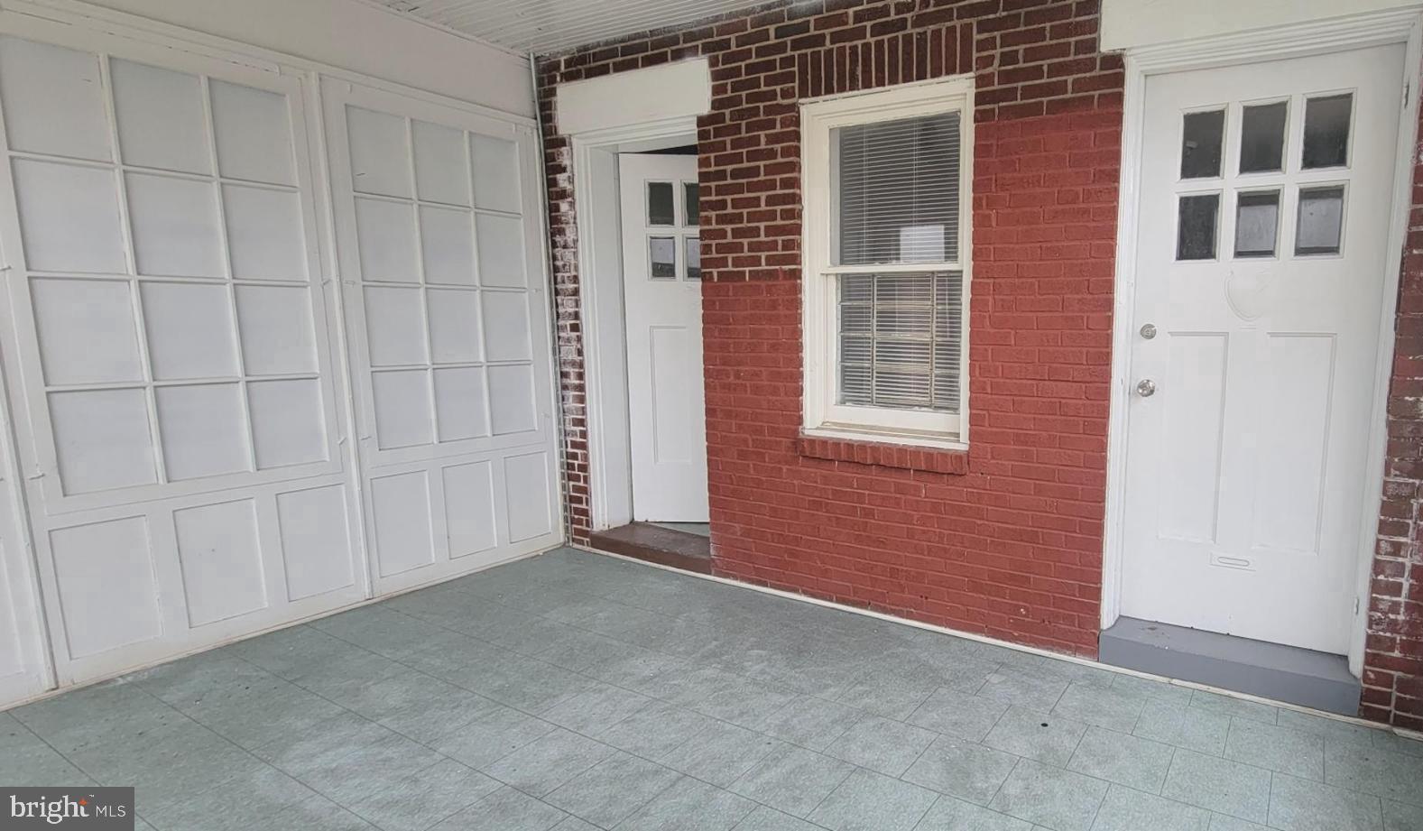 OVERBROOK - Residential Lease