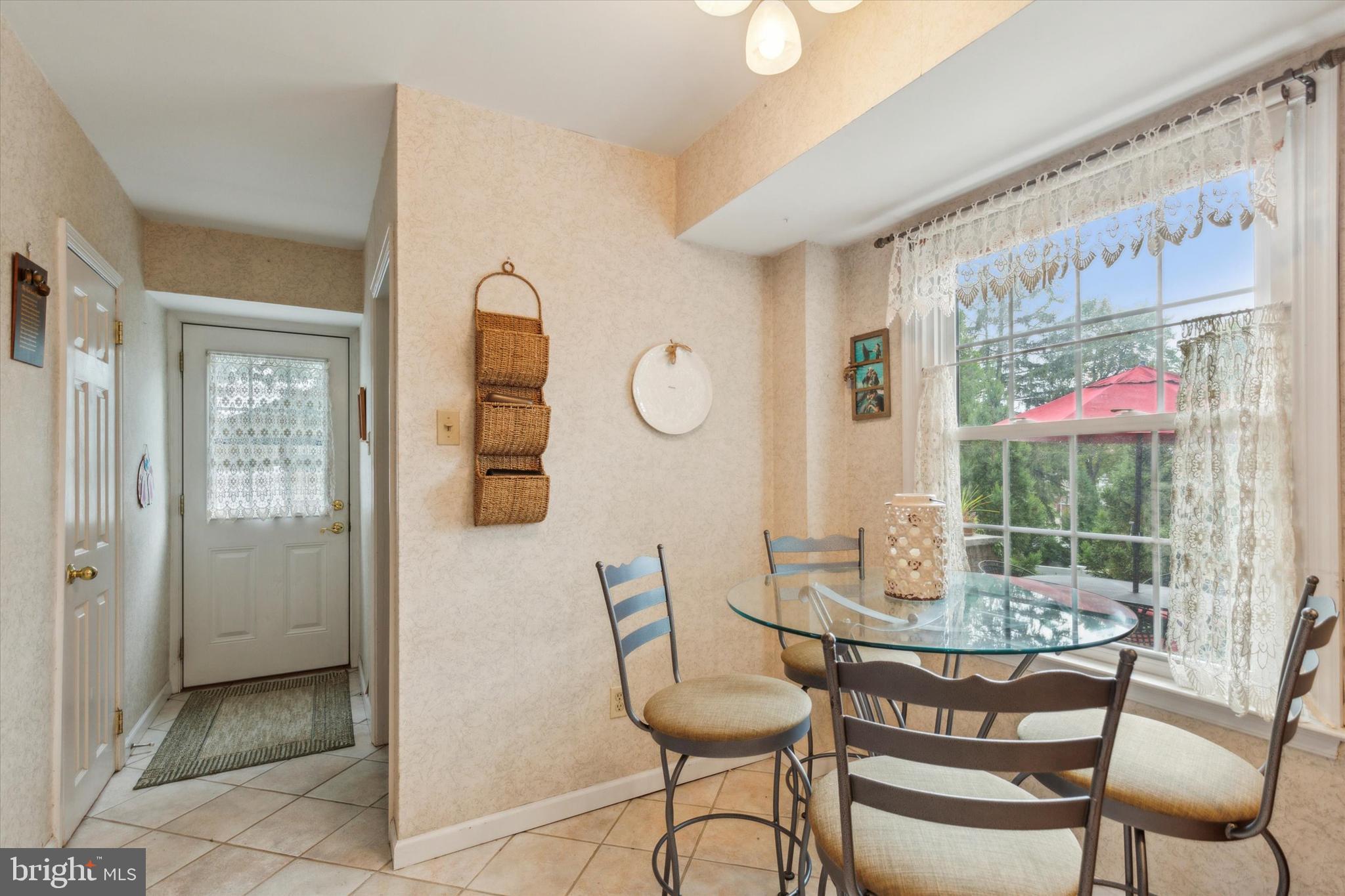 PLYMOUTH VALLEY - Residential