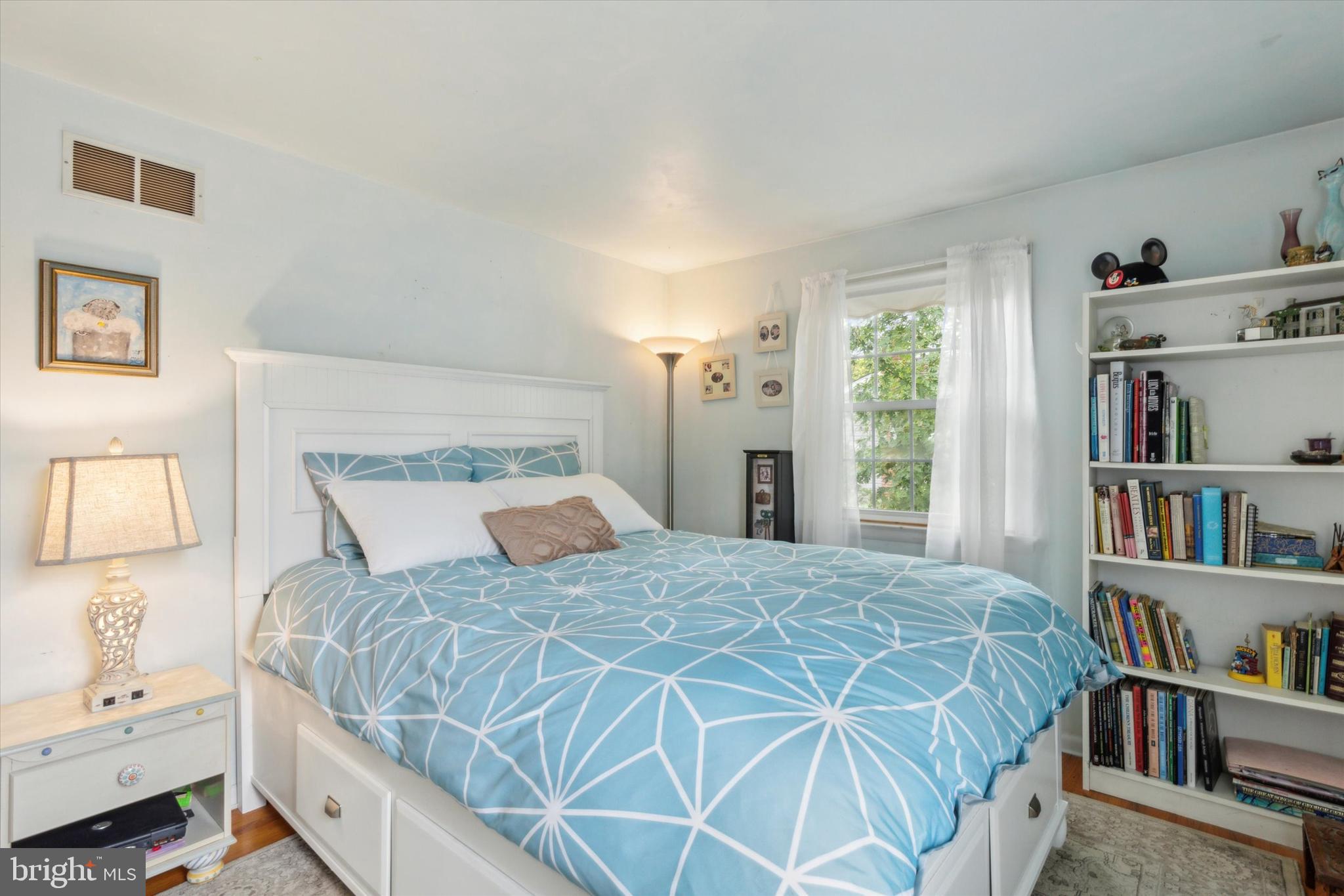 PLYMOUTH VALLEY - Residential