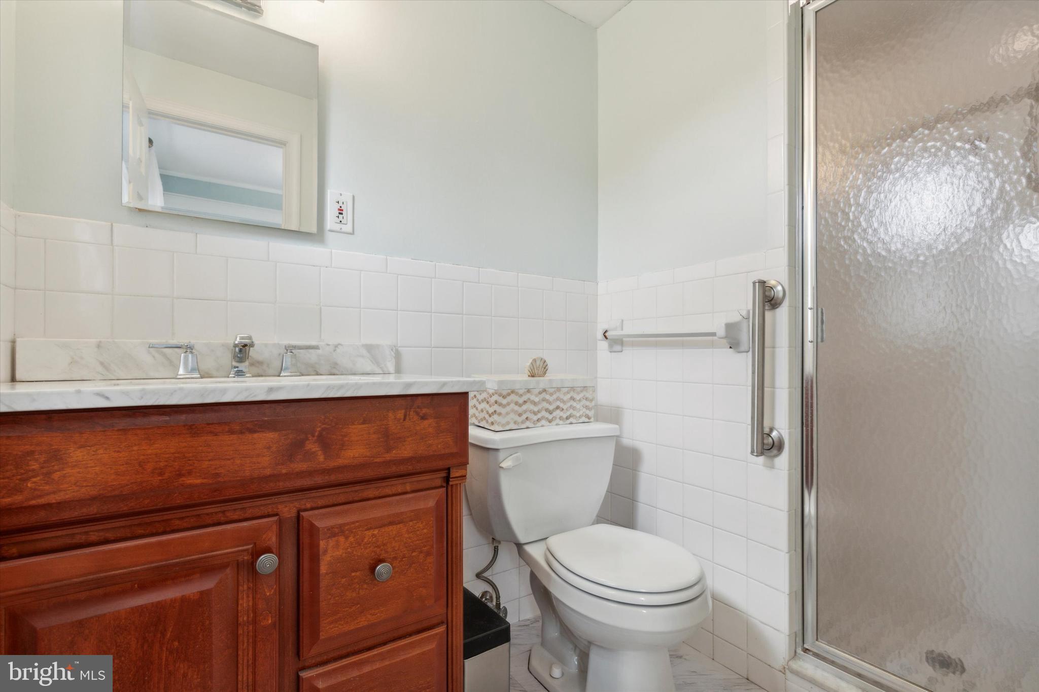 PLYMOUTH VALLEY - Residential