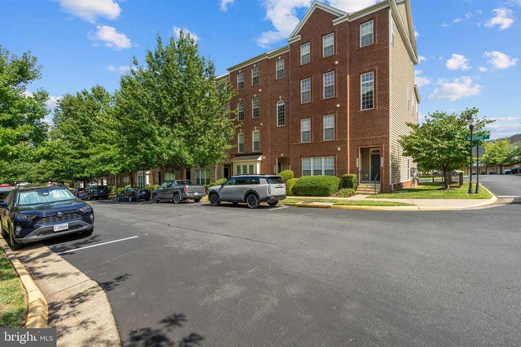 Photo of 15159 Kentshire Drive #473, WOODBRIDGE, VA 22191 (MLS # VAPW2129086)
