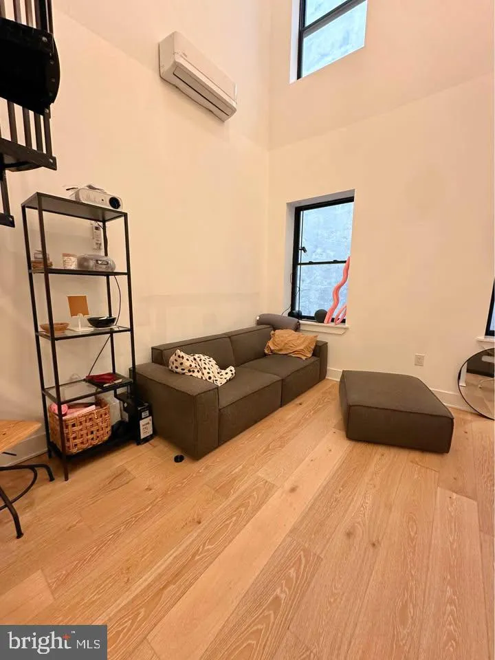 Philadelphia, Pennsylvania 19106, United States, 1 Bedroom Bedrooms, ,1 BathroomBathrooms,Residential,Active,171411