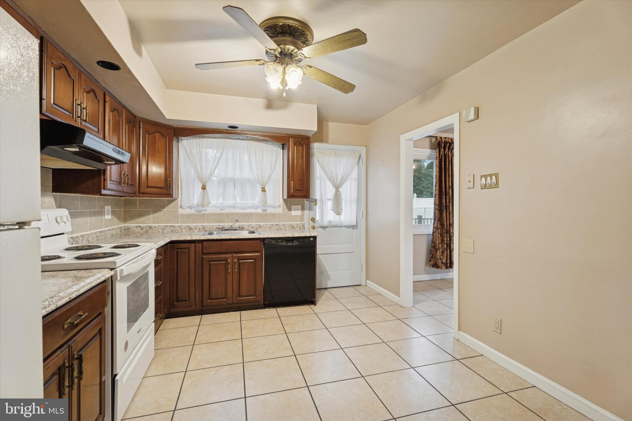 301 S NEW ARDMORE AVENUE