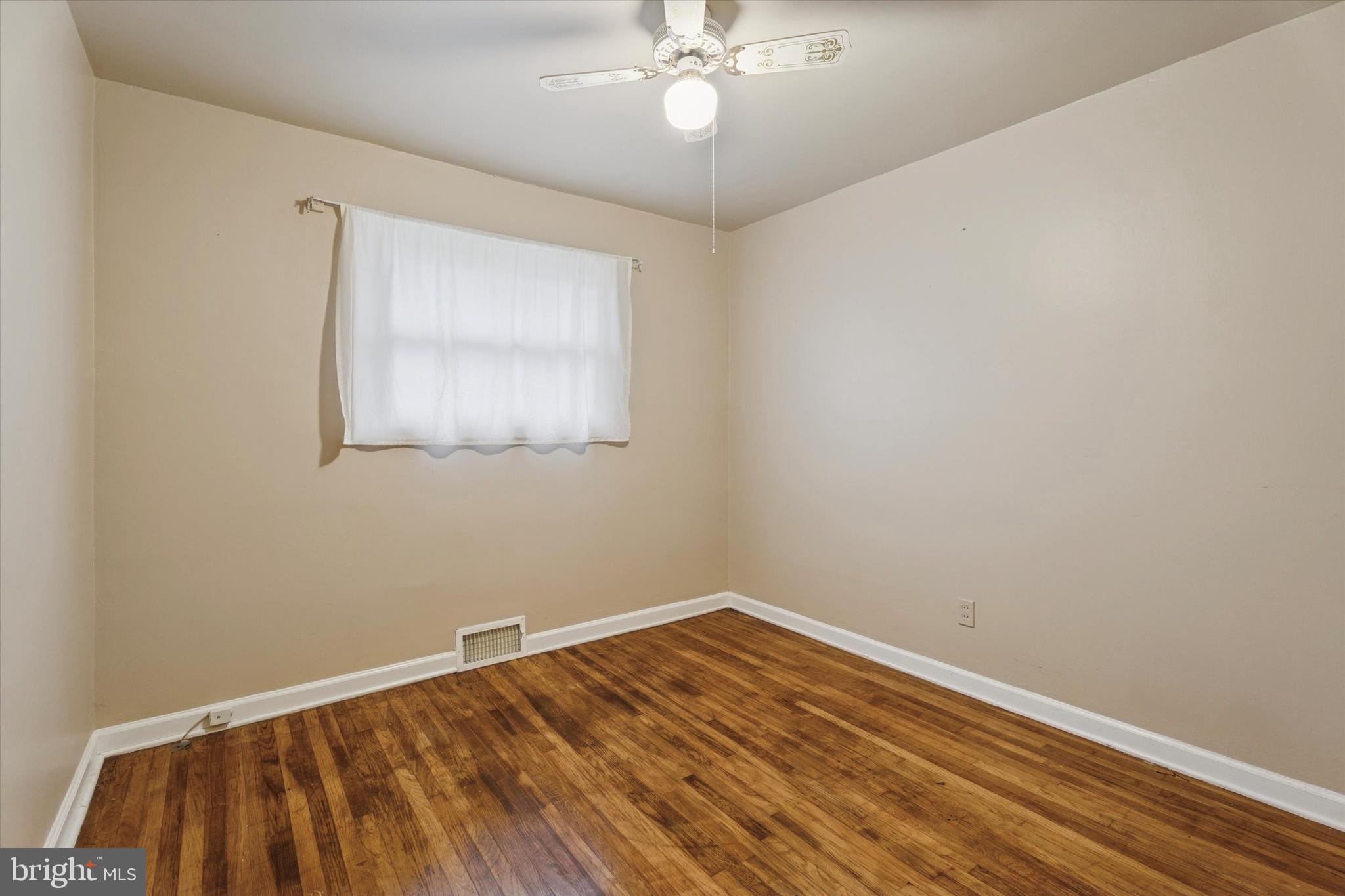 LANGFORD HILLS - Residential