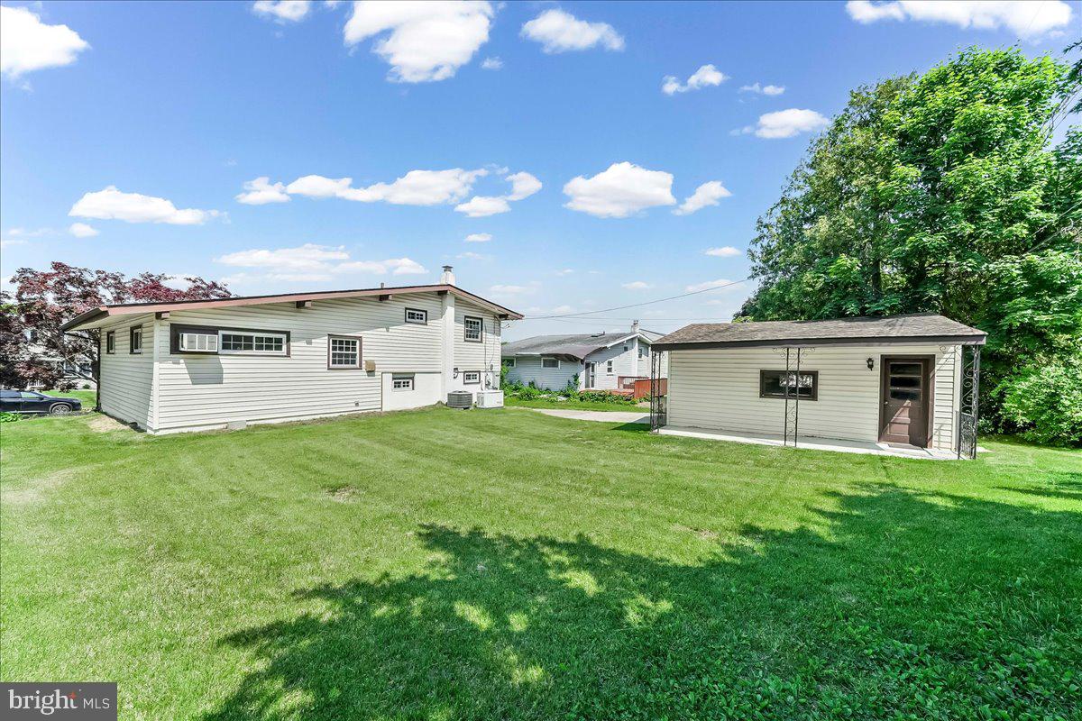 LAWRENCE PARK - Residential