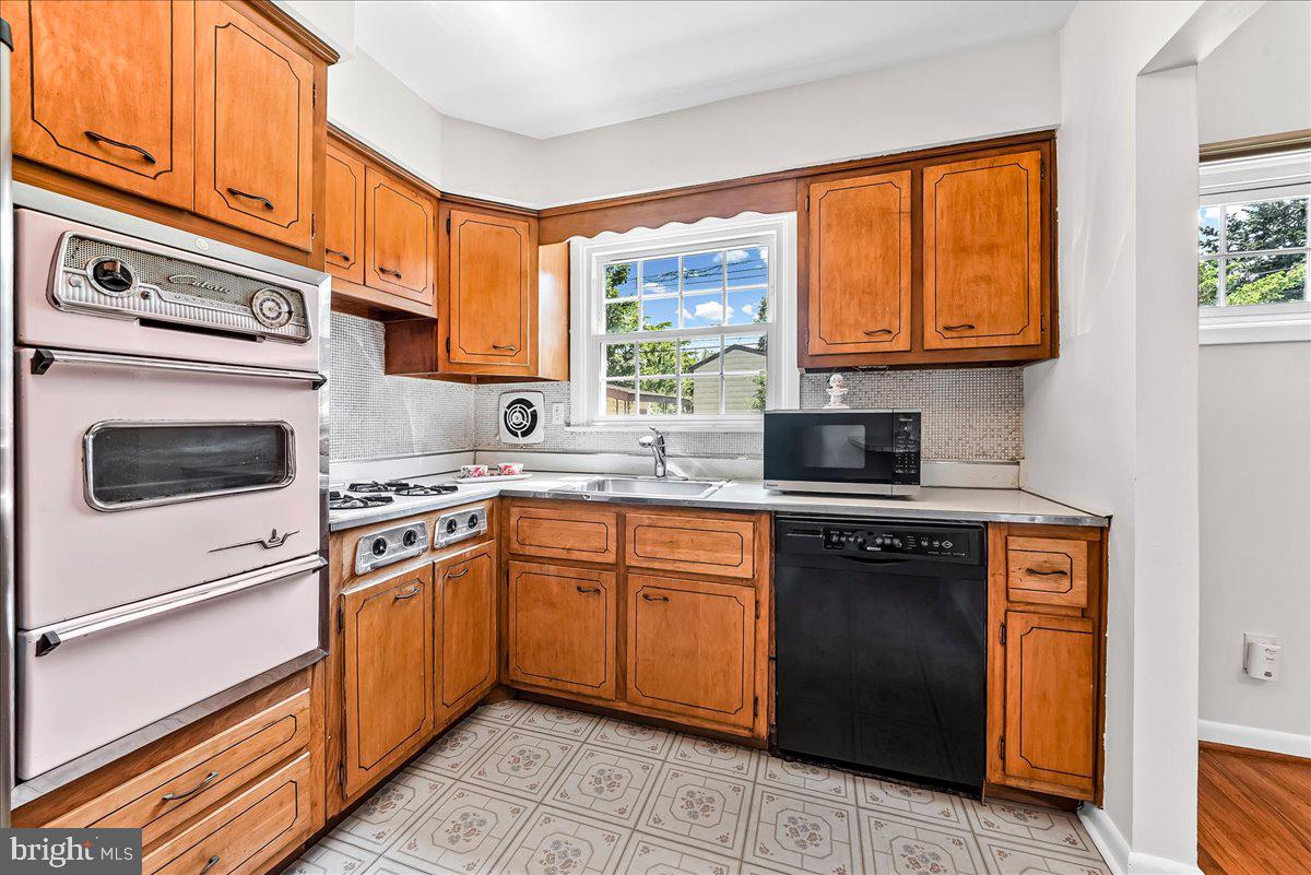 LAWRENCE PARK - Residential