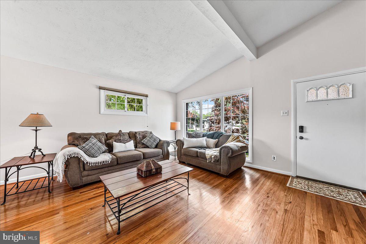 LAWRENCE PARK - Residential