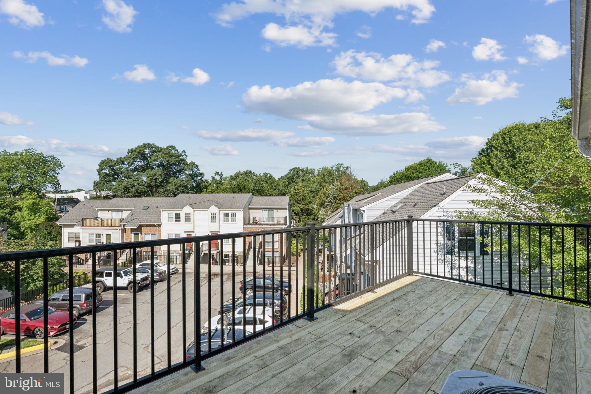 BEDFORD PARK - Residential