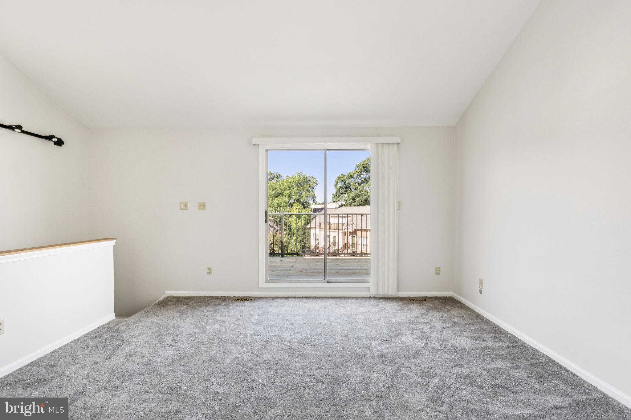 BEDFORD PARK - Residential