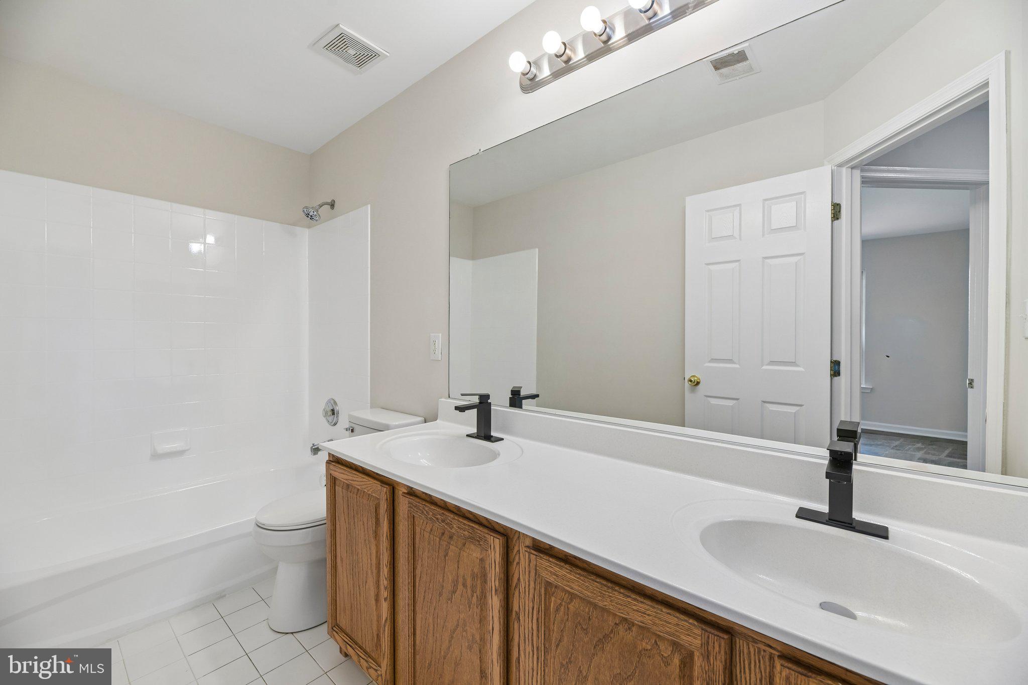 KELLYS LANDING-PLAT ONE> - Residential