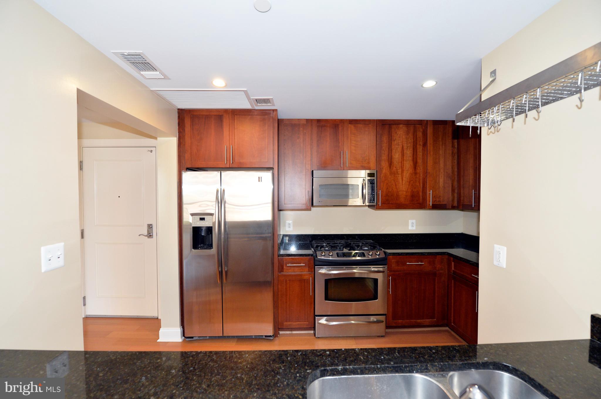 THE JAMIESON - Residential Lease