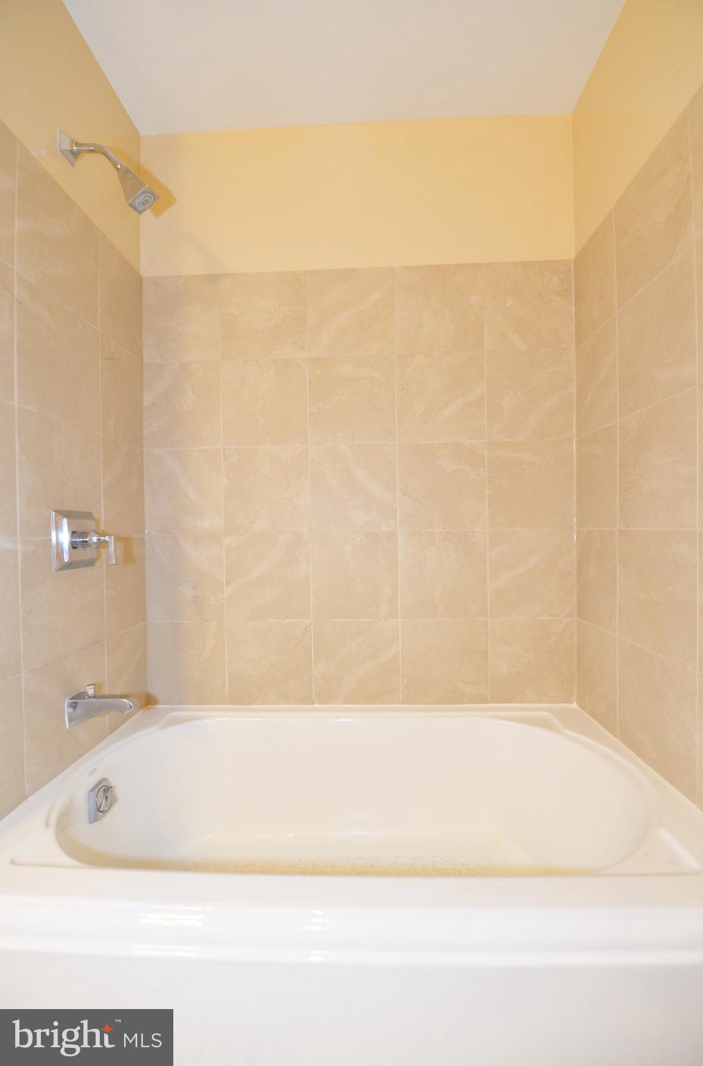 THE JAMIESON - Residential Lease