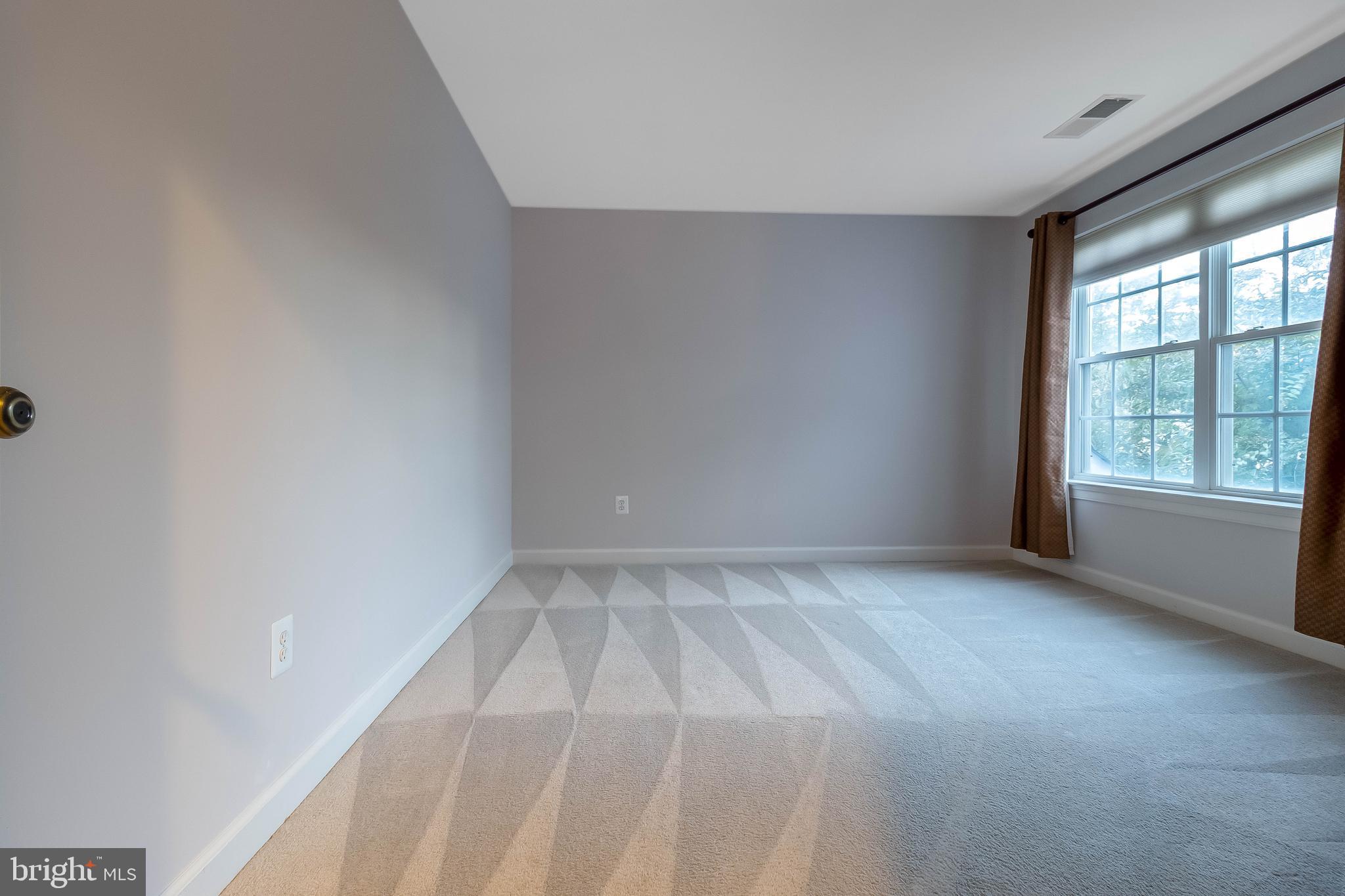 KING FARM BAILEYS COMMON - Residential