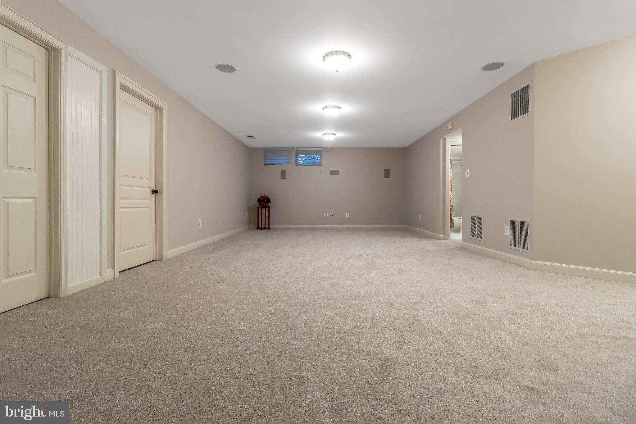 KING FARM BAILEYS COMMON - Residential