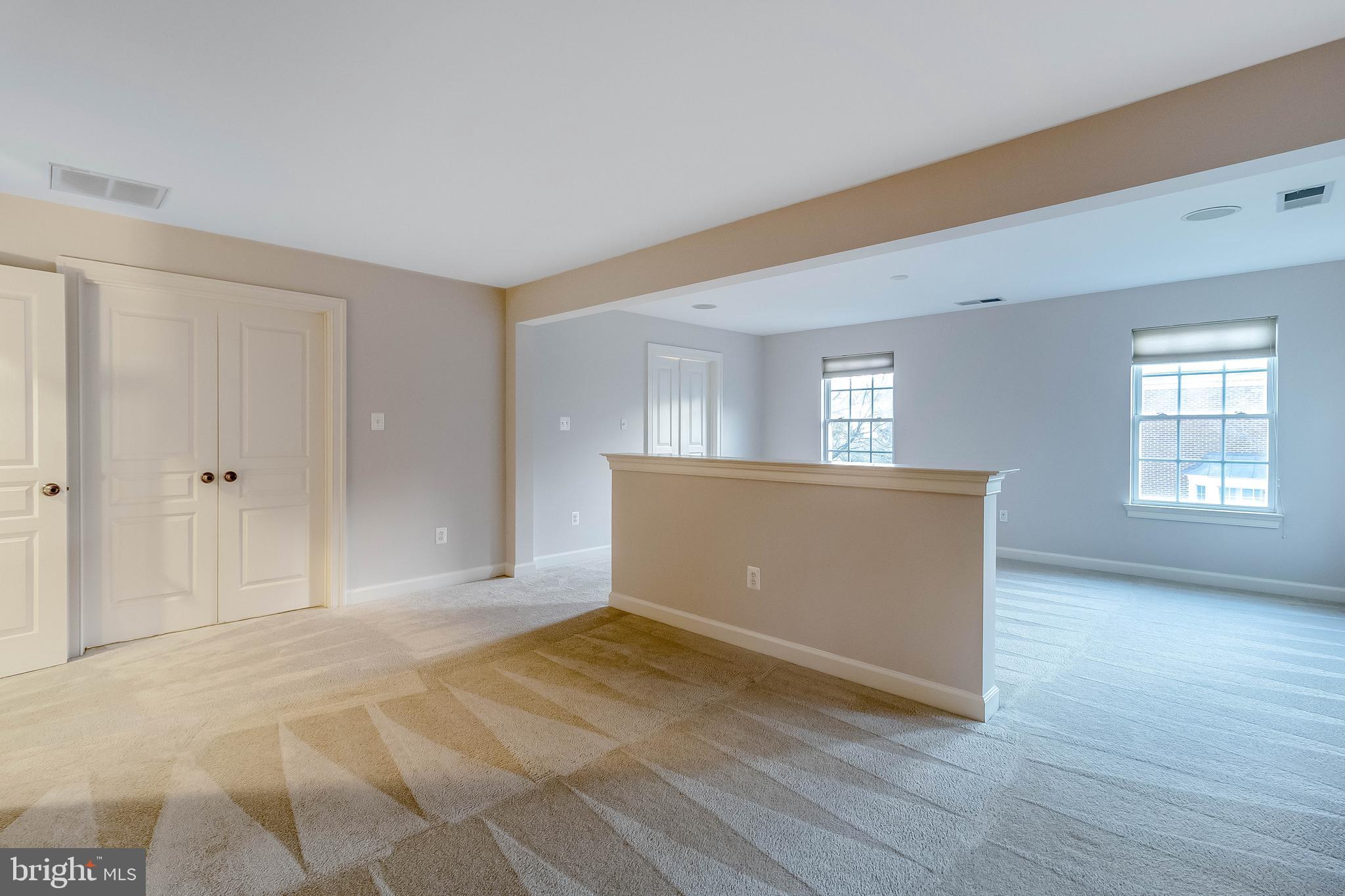 KING FARM BAILEYS COMMON - Residential