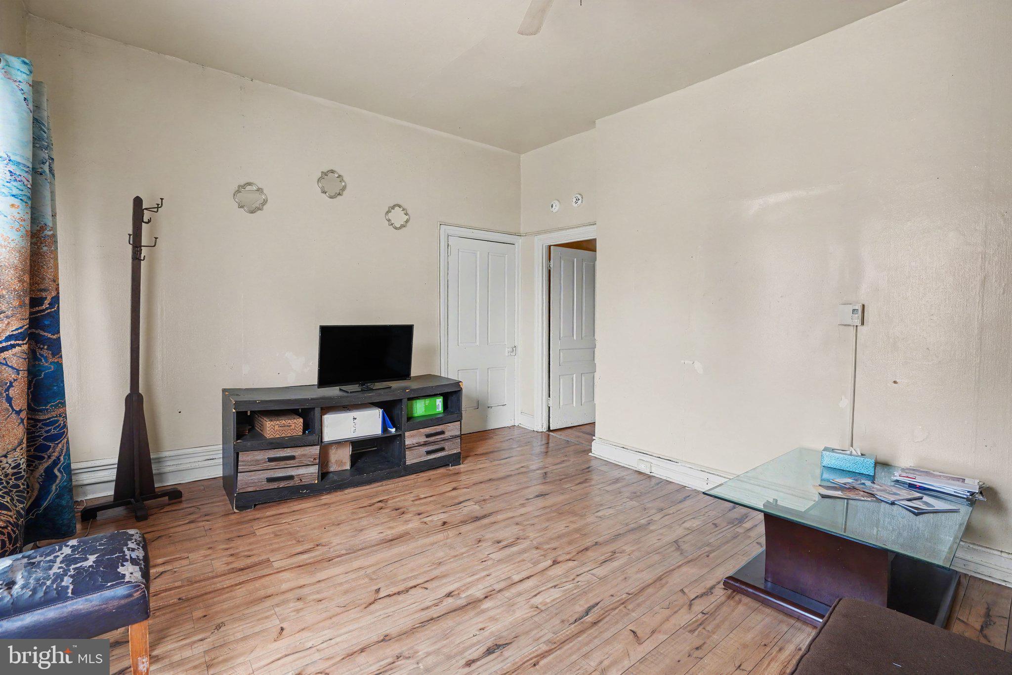 78 & 80 E POMFRET STREET