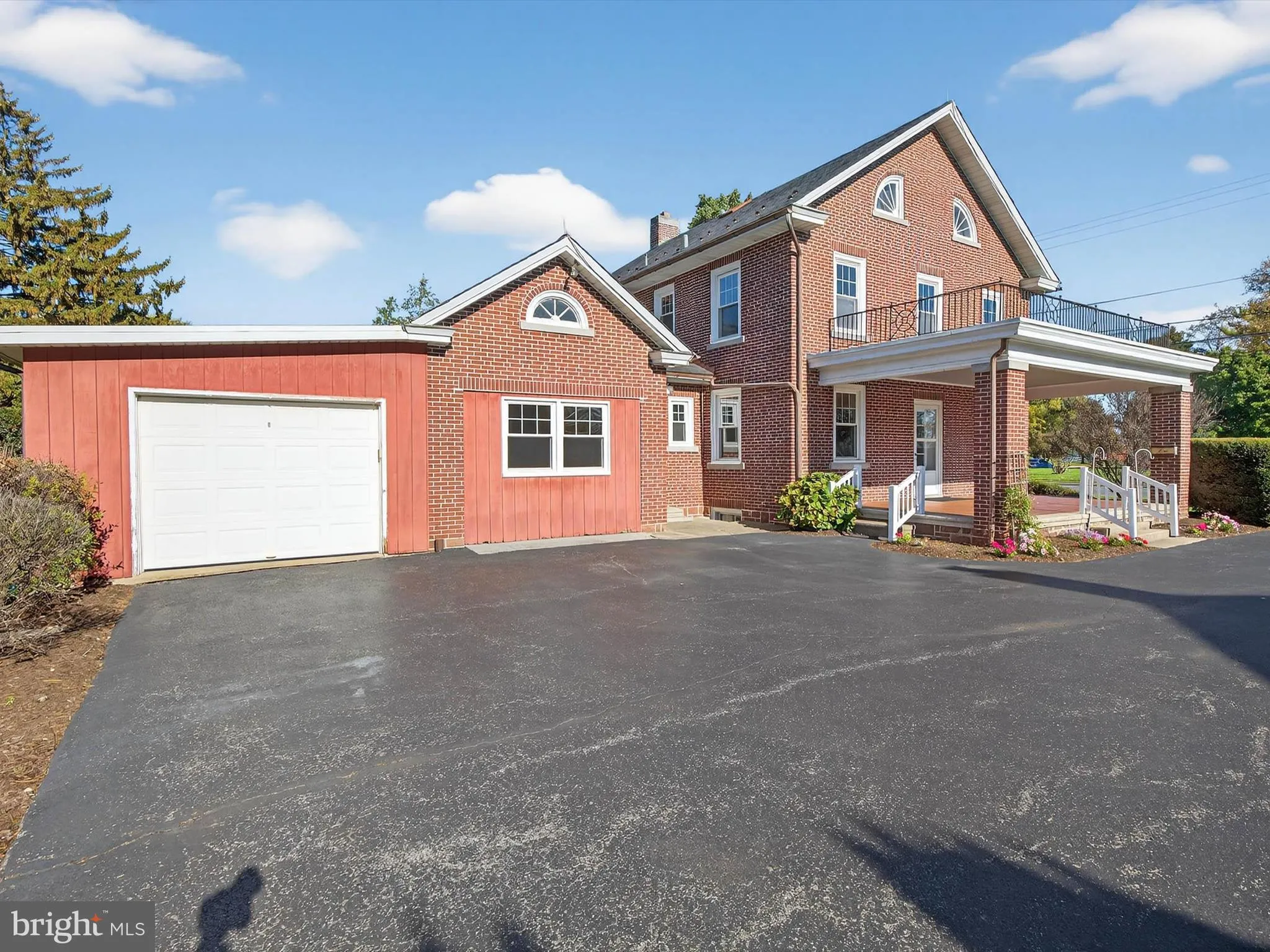 Ephrata, Pennsylvania 17522, United States, 3 Bedrooms Bedrooms, ,2 BathroomsBathrooms,Residential,Active,233845