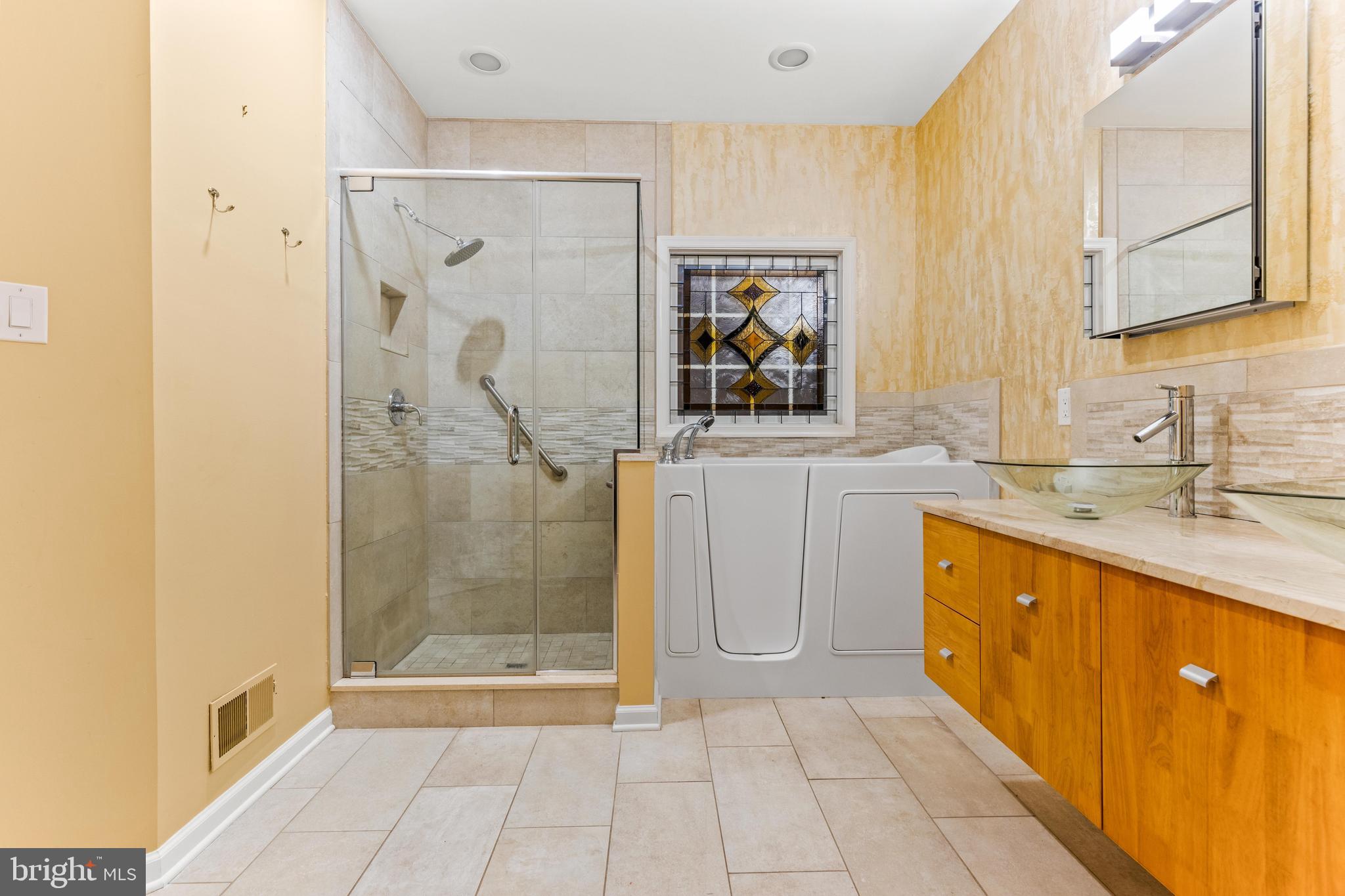 ELLICOTT MEADOWS - Residential