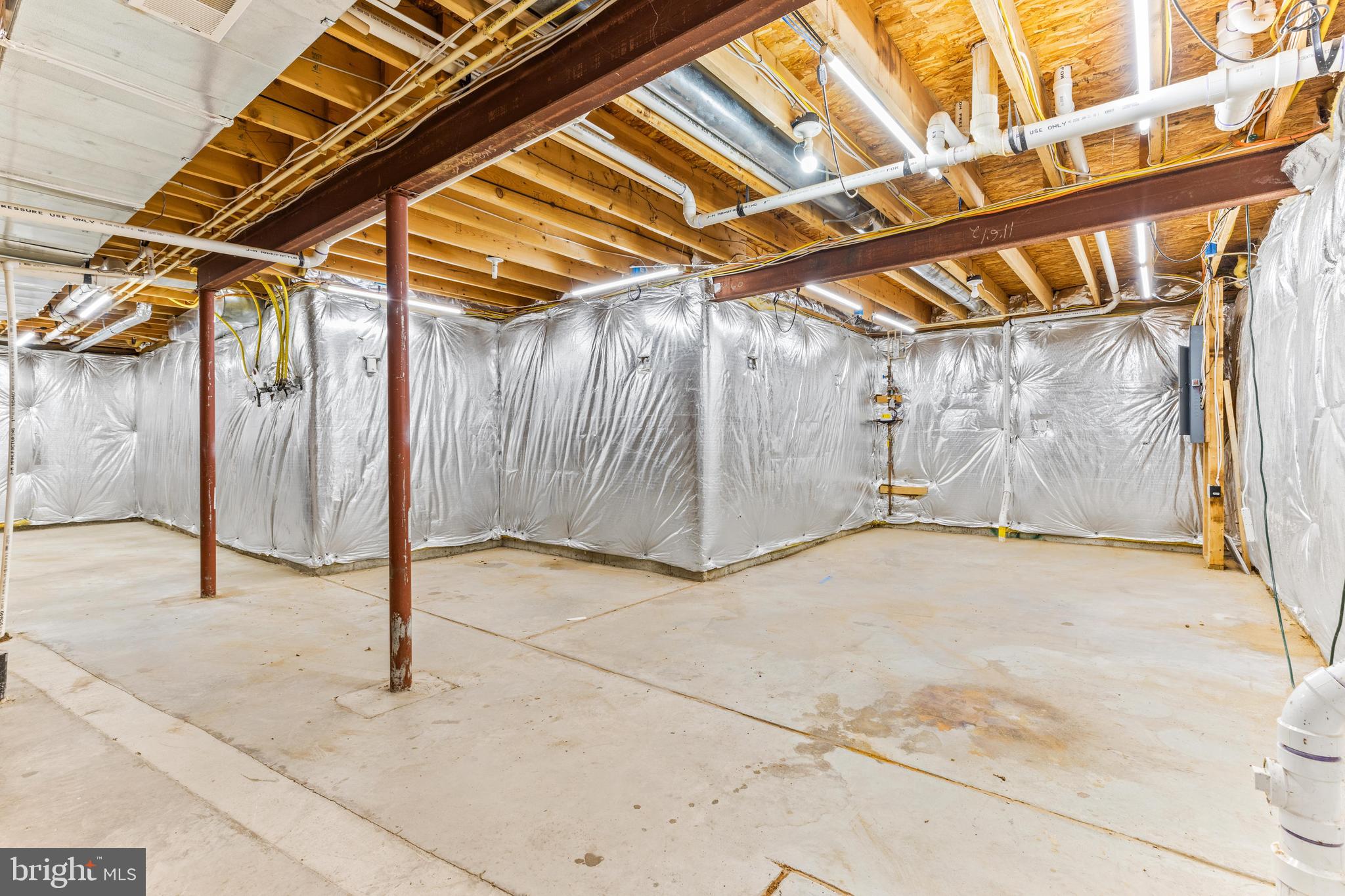 ELLICOTT MEADOWS - Residential