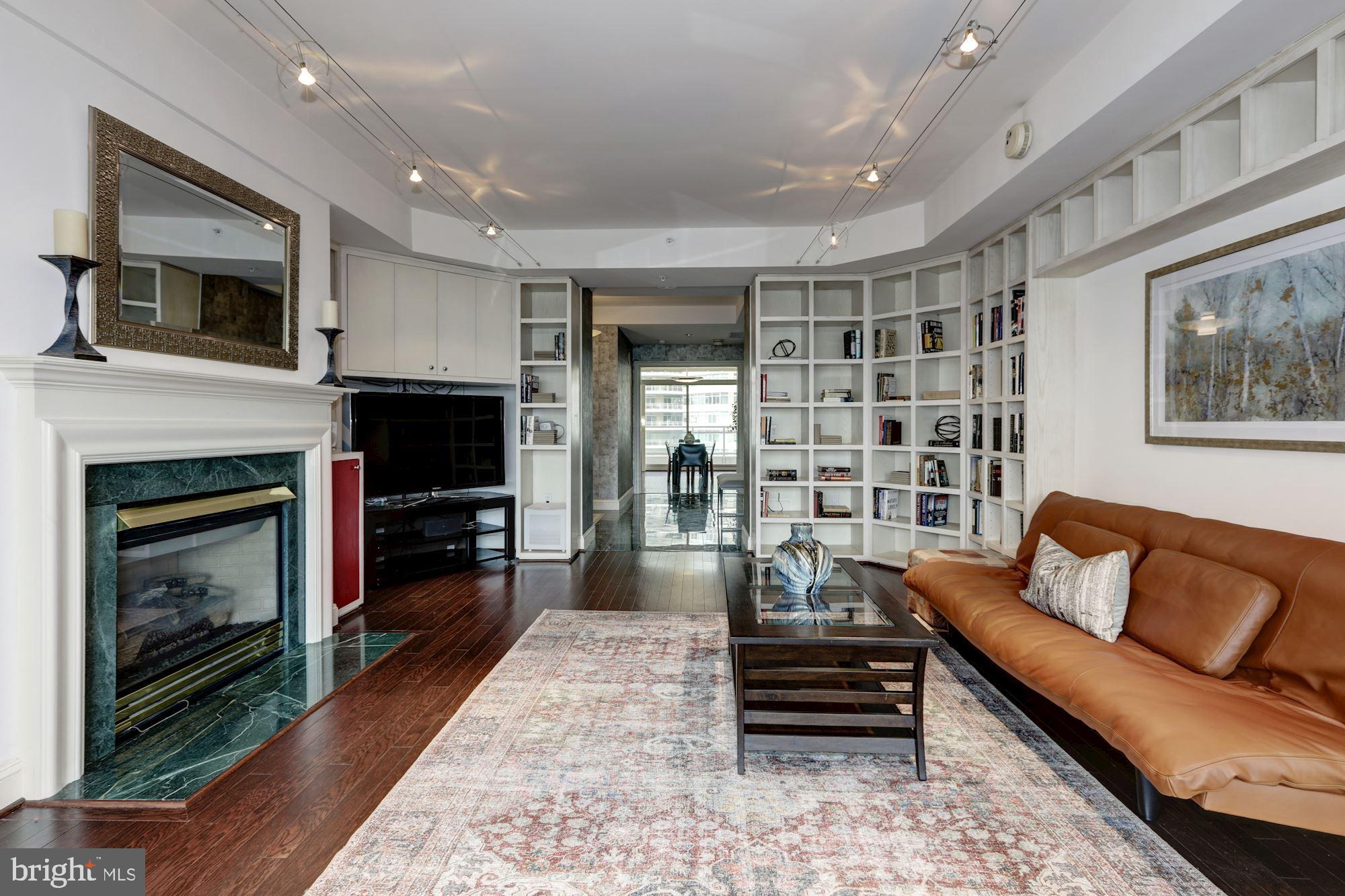 SOMERSET HOUSE CONDOS - Residential