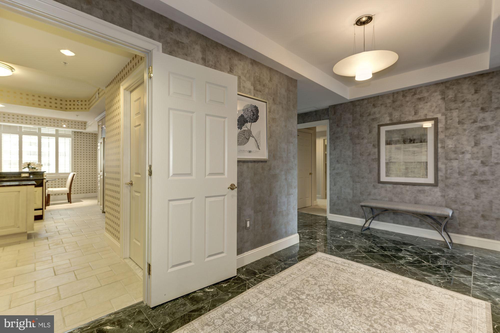 SOMERSET HOUSE CONDOS - Residential