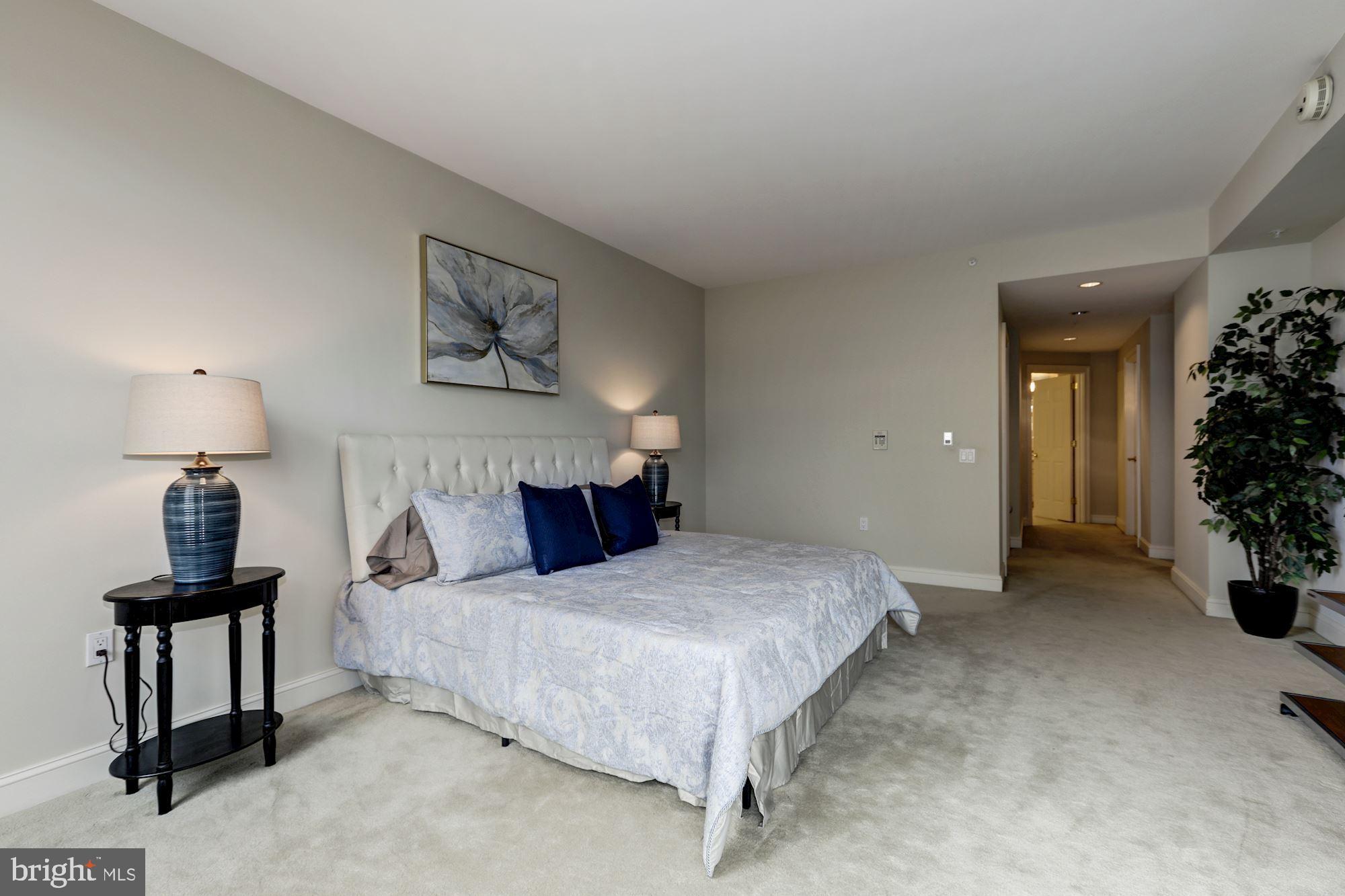 SOMERSET HOUSE CONDOS - Residential