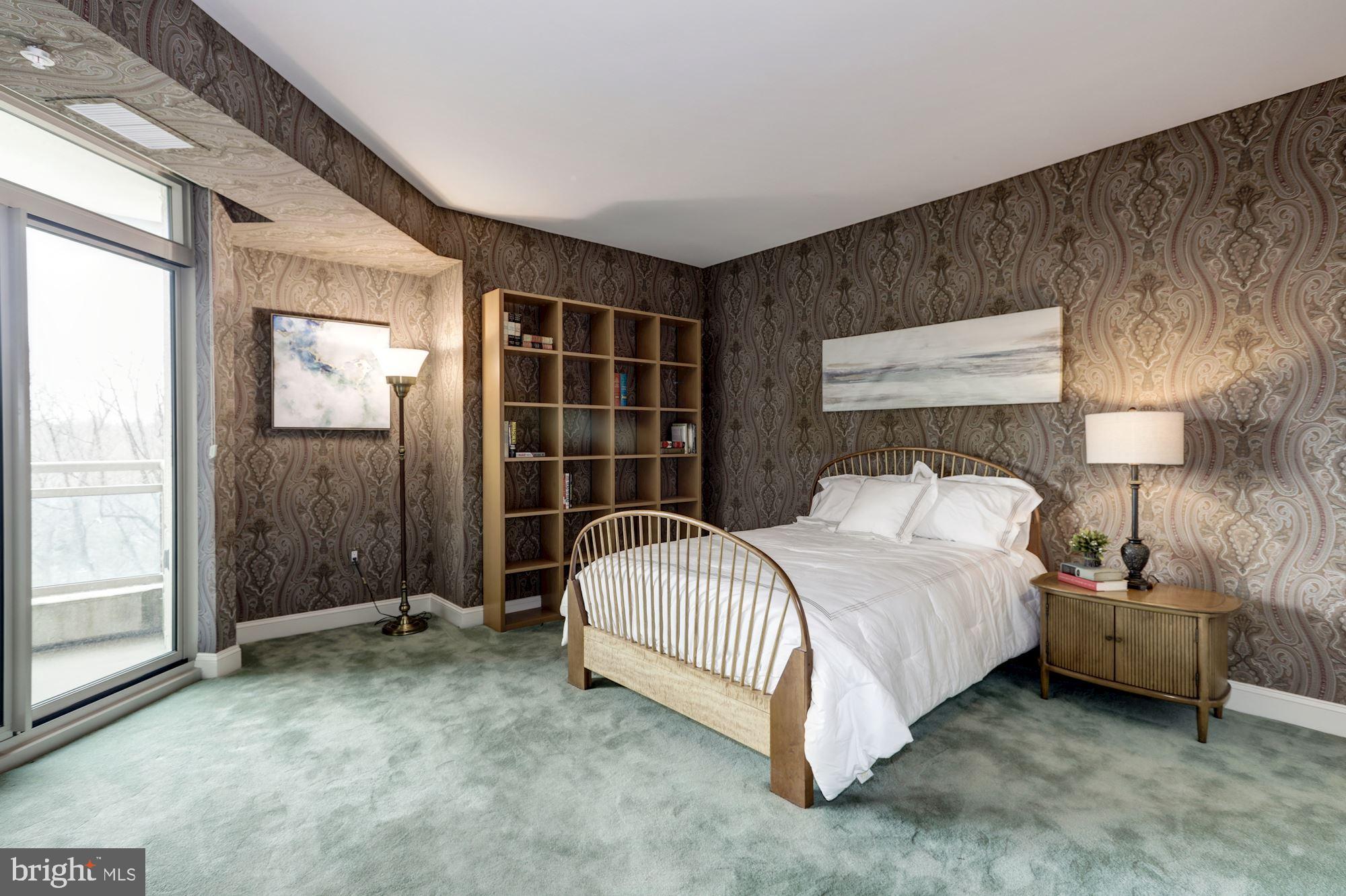 SOMERSET HOUSE CONDOS - Residential