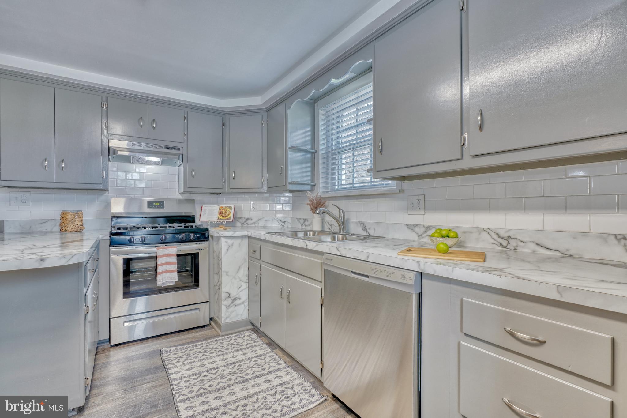 BACK RIVER HIGHLANDS - Residential