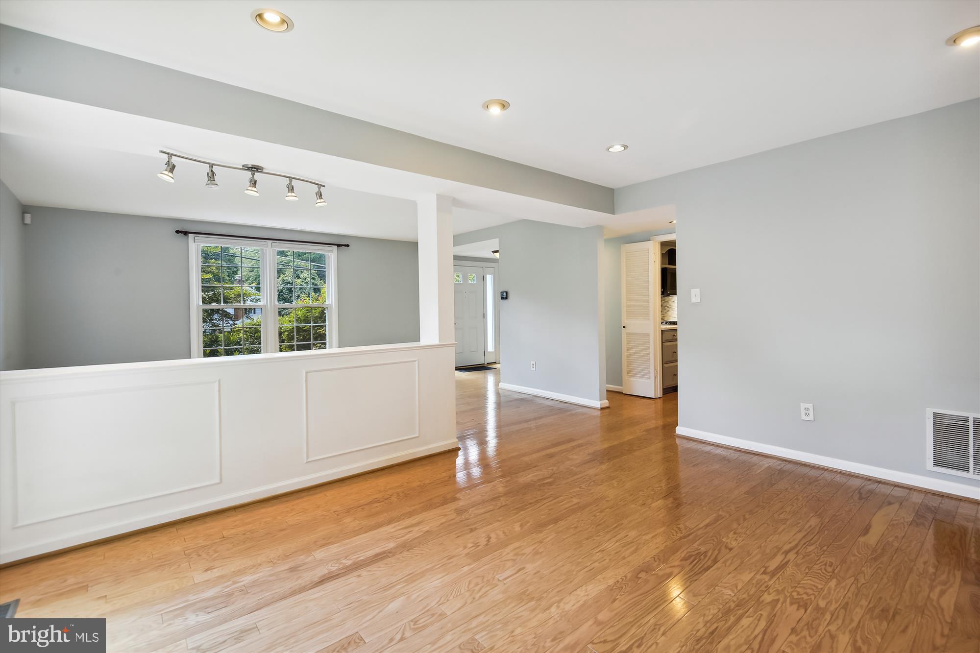 STONEWALL MANOR - Residential Lease