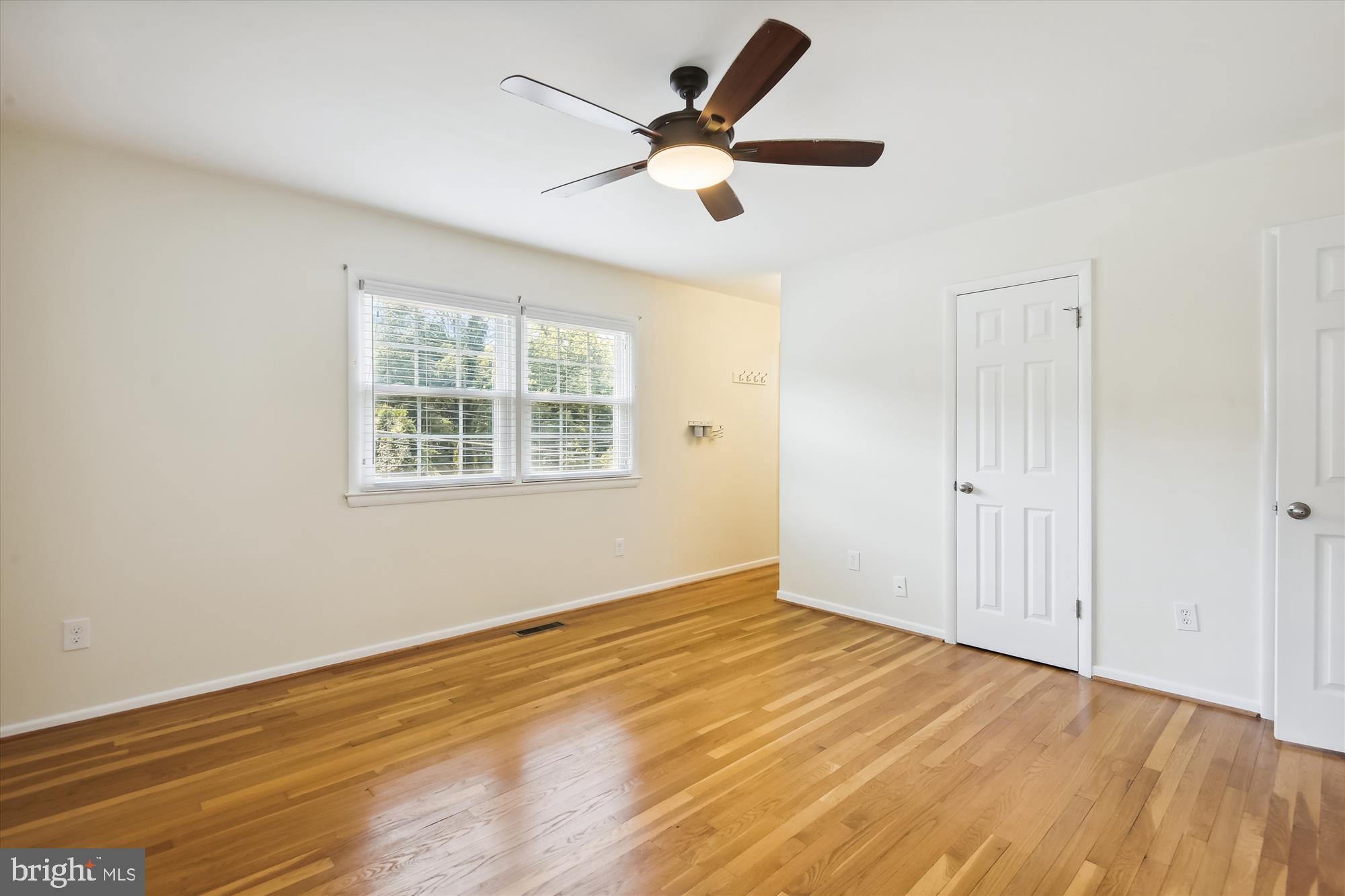 STONEWALL MANOR - Residential Lease